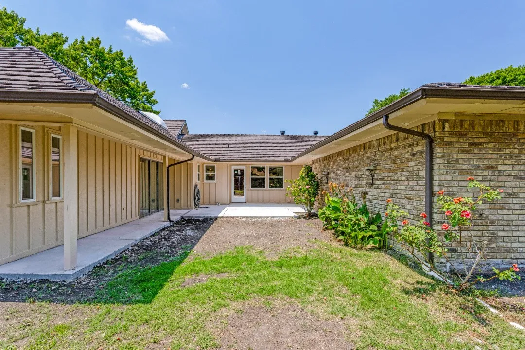 Single Family Residence For Sale in Collin County , 3001 Malibu Place, Plano, Texas 75023, 3 Bedroom, 3 Bathroom, 2 Garage spaces, 2,597 Sqft, built in 1978, mls#21349657, Real Estate Agent in Plano, Homes For Sale in Collin county, Homes For Sale in Plano, Realtor in Plano Texas, Real Estate Brokerage Independent Realty Texas, Luminita Cordes Realtor