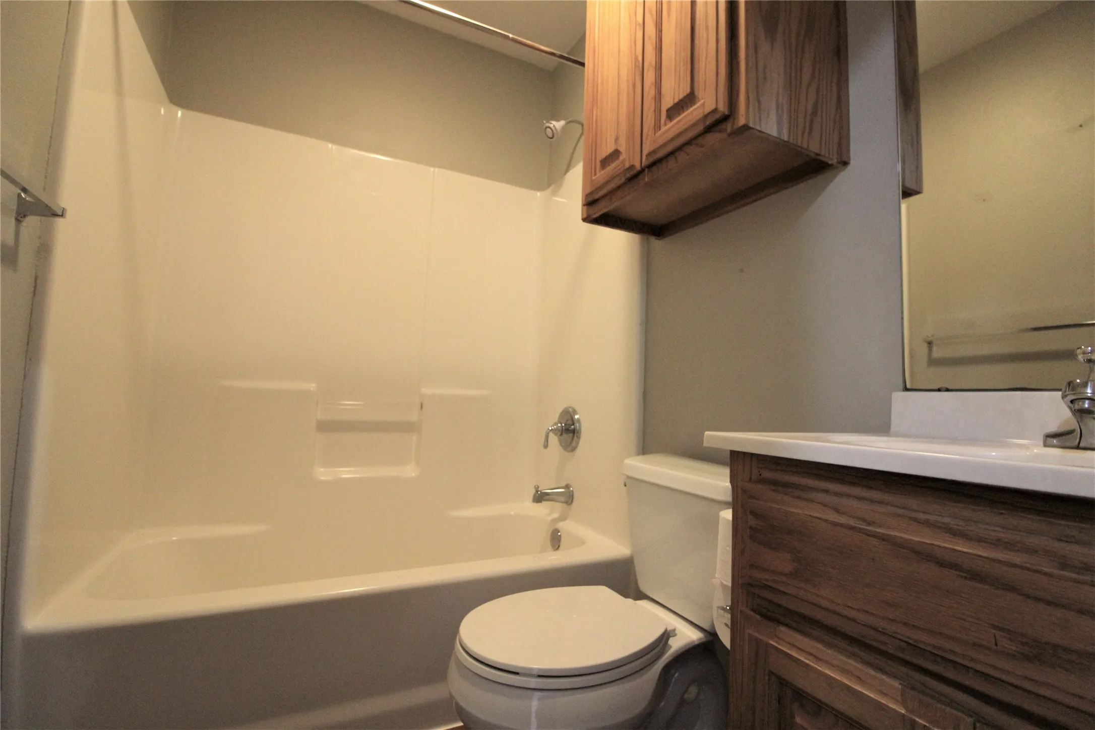 Single Family Residence For Rent in Grayson County , 105 Church Street, Whitesboro, Texas 76273, 3 Bedroom, 2 Bathroom, Garage spaces, 1,147 Sqft, built in 2002, mls#21348801, Real Estate Agent in Whitesboro, Homes For Rent in Grayson county, Homes For Rent in Whitesboro, Realtor in Whitesboro Texas, Real Estate Brokerage Independent Realty Texas, Luminita Cordes Realtor