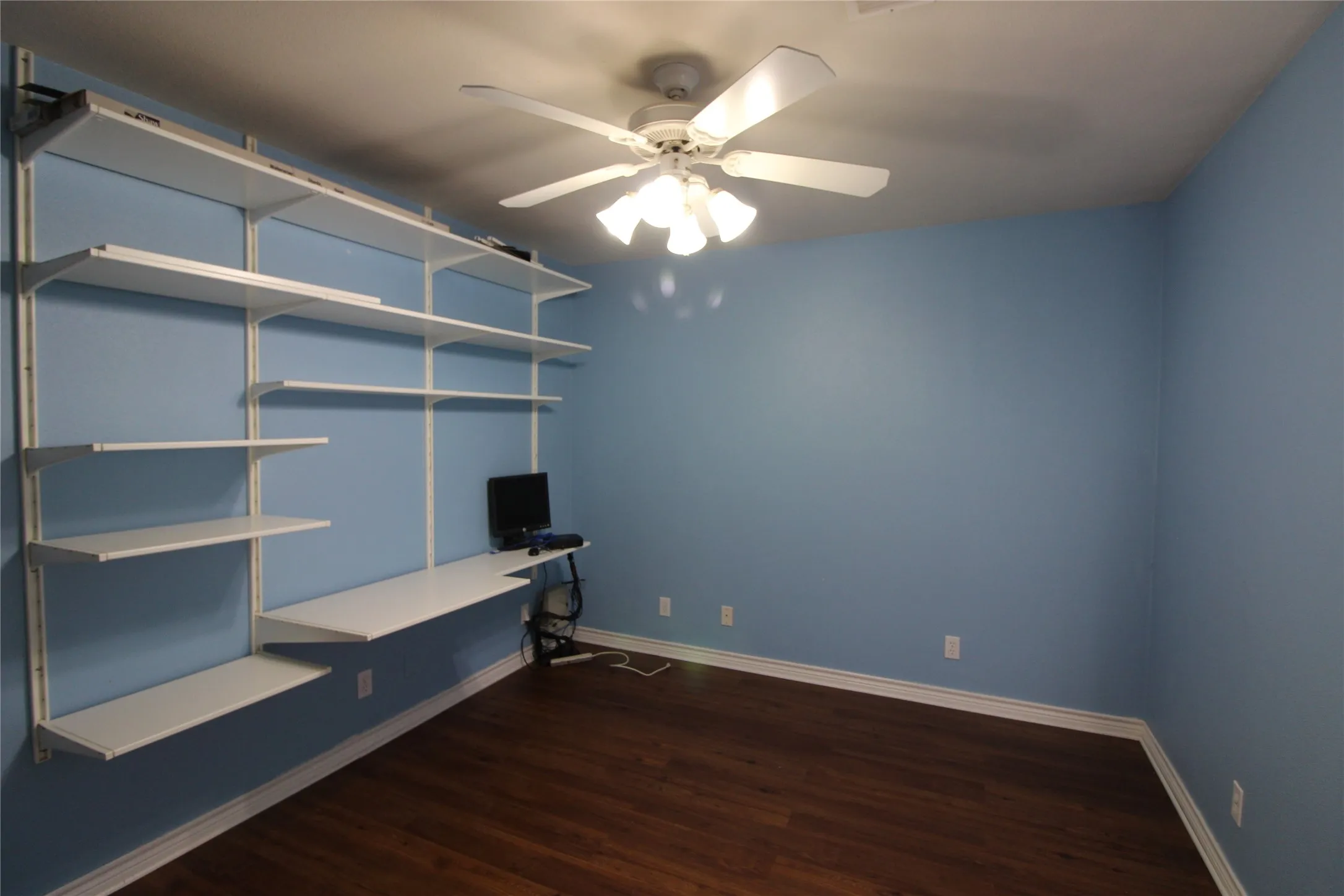Single Family Residence For Rent in Grayson County , 105 Church Street, Whitesboro, Texas 76273, 3 Bedroom, 2 Bathroom, Garage spaces, 1,147 Sqft, built in 2002, mls#21348801, Real Estate Agent in Whitesboro, Homes For Rent in Grayson county, Homes For Rent in Whitesboro, Realtor in Whitesboro Texas, Real Estate Brokerage Independent Realty Texas, Luminita Cordes Realtor