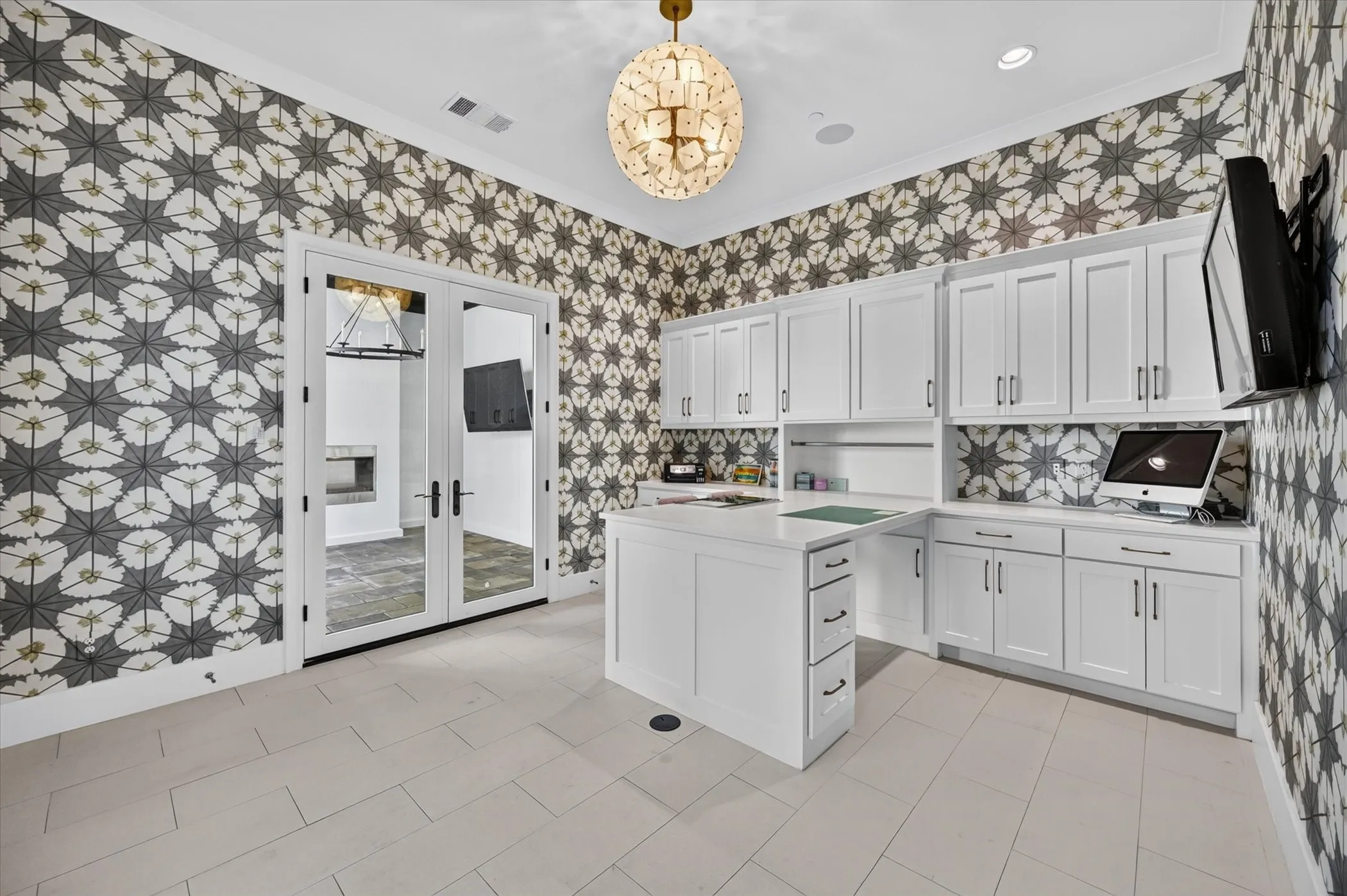 Single Family Residence For Sale in Tarrant County , 1827 Seville Cove, Westlake, Texas 76262, 4 Bedroom, 6 Bathroom, 4 Garage spaces, 6,569 Sqft, built in 2017, mls#21344166, Real Estate Agent in Westlake, Homes For Sale in Tarrant county, Homes For Sale in Westlake, Realtor in Westlake Texas, Real Estate Brokerage Independent Realty Texas, Luminita Cordes Realtor