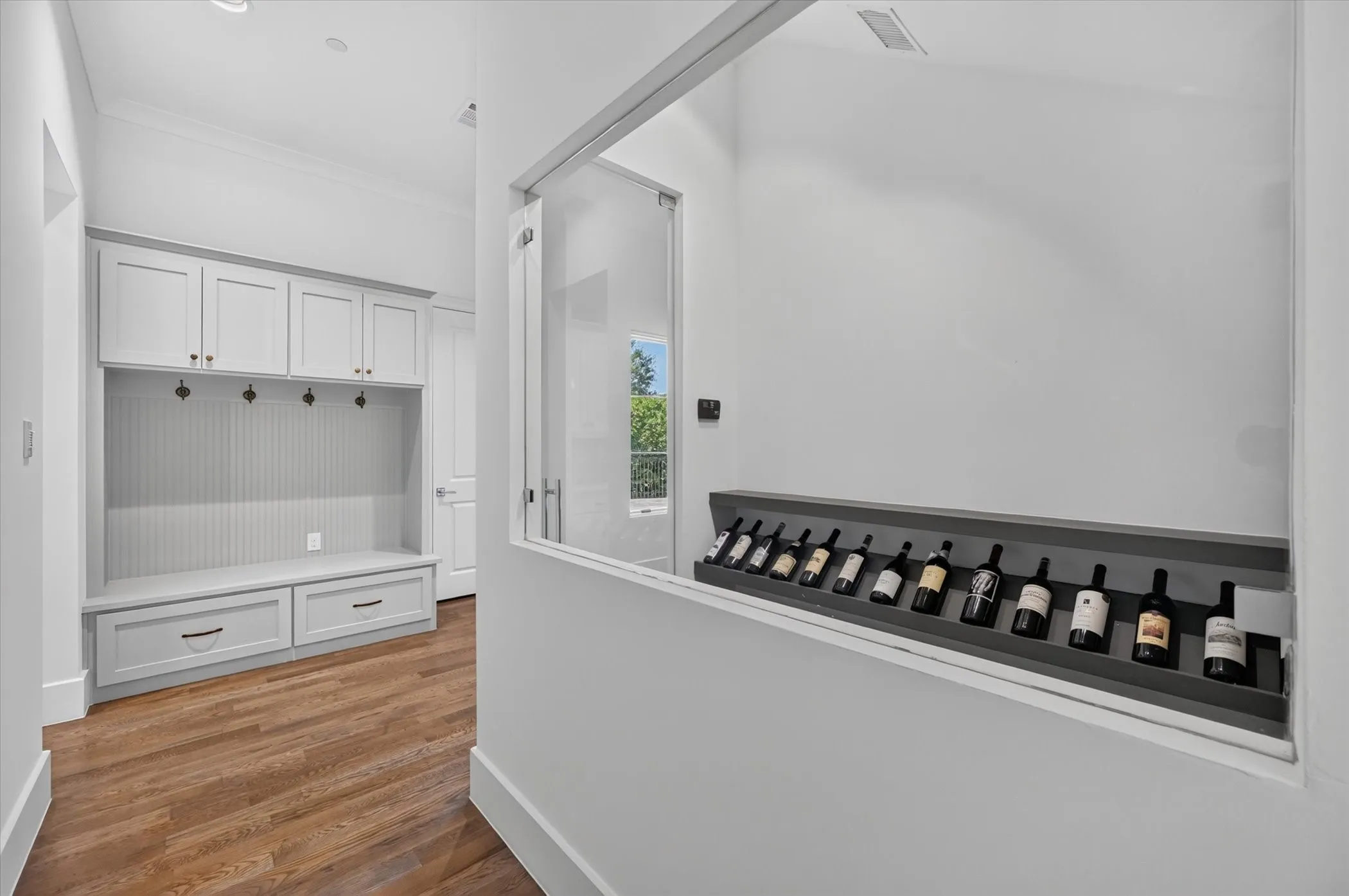 Single Family Residence For Sale in Tarrant County , 1827 Seville Cove, Westlake, Texas 76262, 4 Bedroom, 6 Bathroom, 4 Garage spaces, 6,569 Sqft, built in 2017, mls#21344166, Real Estate Agent in Westlake, Homes For Sale in Tarrant county, Homes For Sale in Westlake, Realtor in Westlake Texas, Real Estate Brokerage Independent Realty Texas, Luminita Cordes Realtor