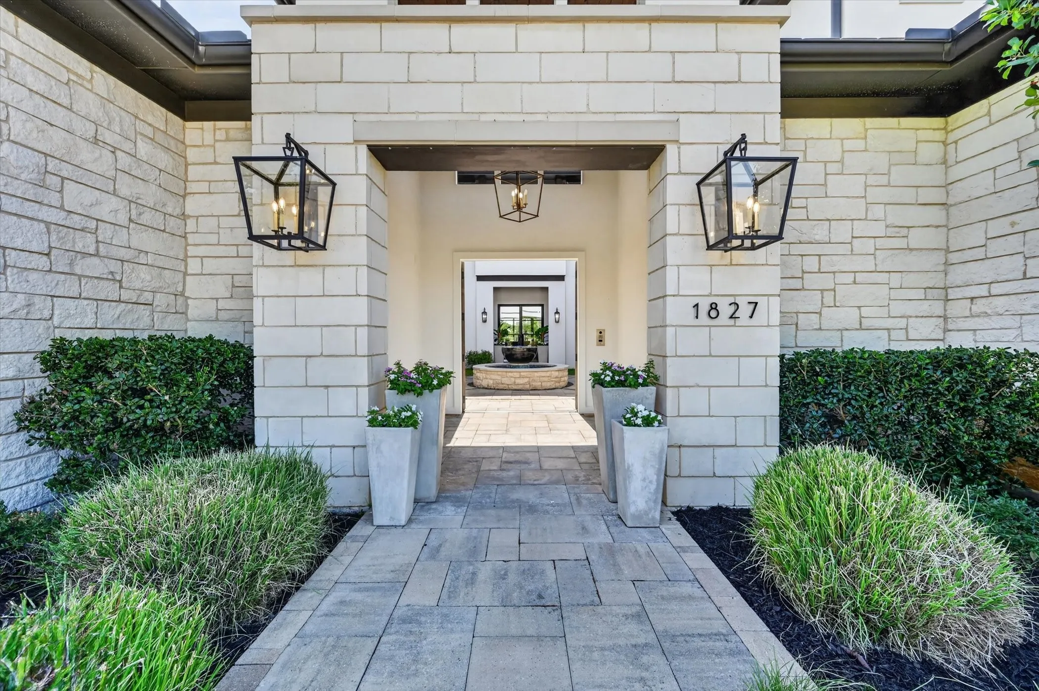 Single Family Residence For Sale in Tarrant County , 1827 Seville Cove, Westlake, Texas 76262, 4 Bedroom, 6 Bathroom, 4 Garage spaces, 6,569 Sqft, built in 2017, mls#21344166, Real Estate Agent in Westlake, Homes For Sale in Tarrant county, Homes For Sale in Westlake, Realtor in Westlake Texas, Real Estate Brokerage Independent Realty Texas, Luminita Cordes Realtor