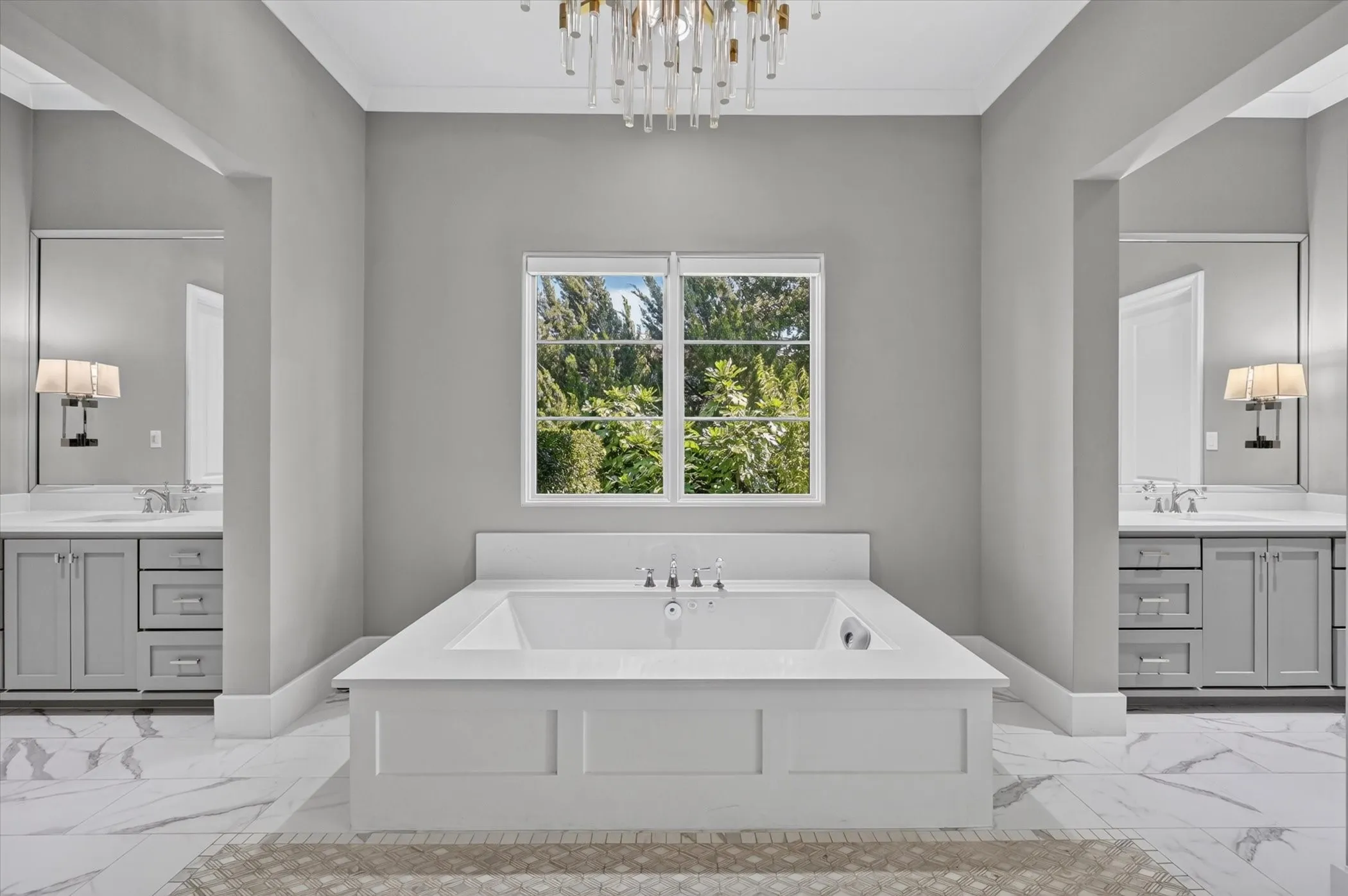 Single Family Residence For Sale in Tarrant County , 1827 Seville Cove, Westlake, Texas 76262, 4 Bedroom, 6 Bathroom, 4 Garage spaces, 6,569 Sqft, built in 2017, mls#21344166, Real Estate Agent in Westlake, Homes For Sale in Tarrant county, Homes For Sale in Westlake, Realtor in Westlake Texas, Real Estate Brokerage Independent Realty Texas, Luminita Cordes Realtor