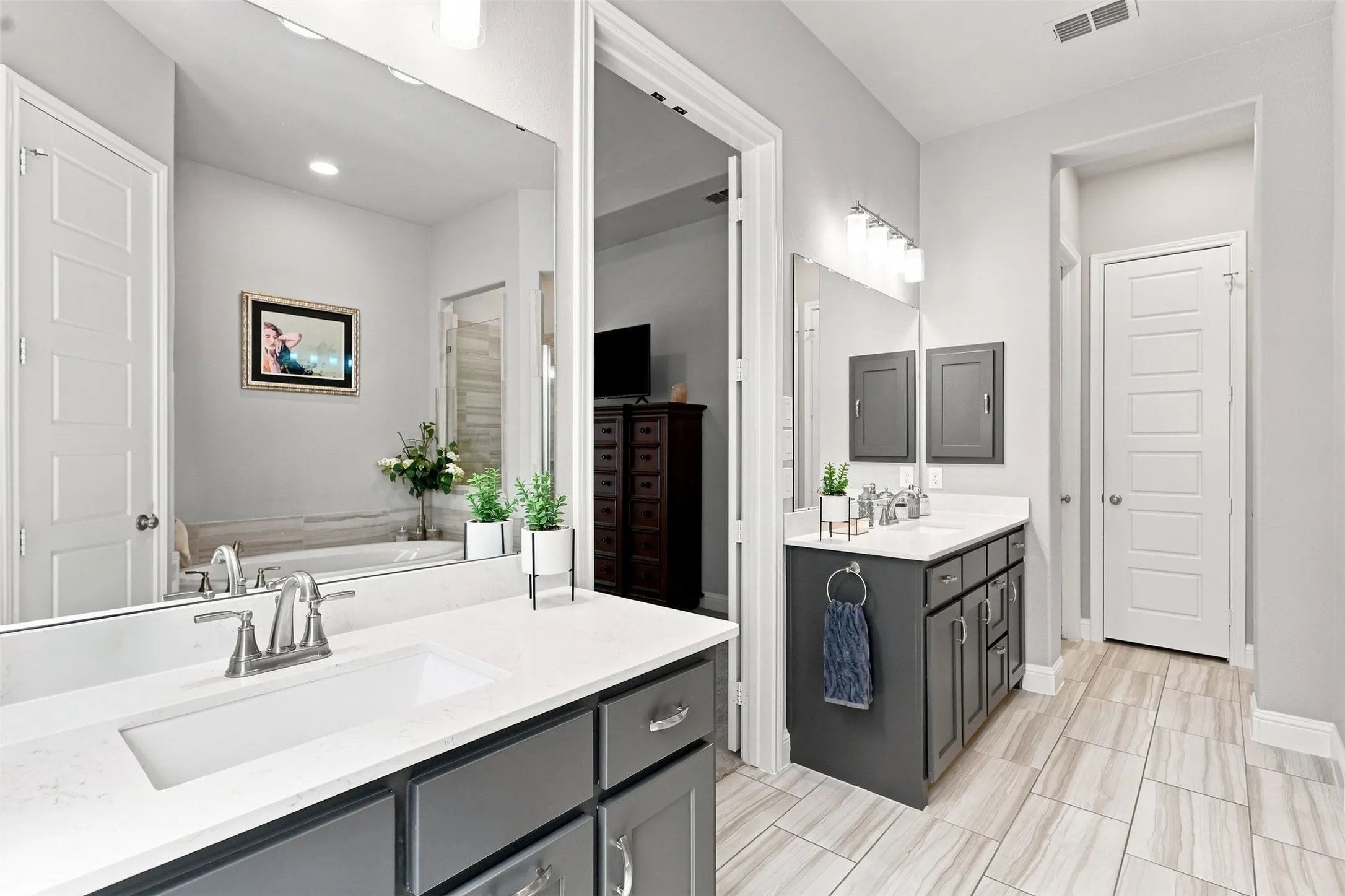 His/Her sinks and closets!