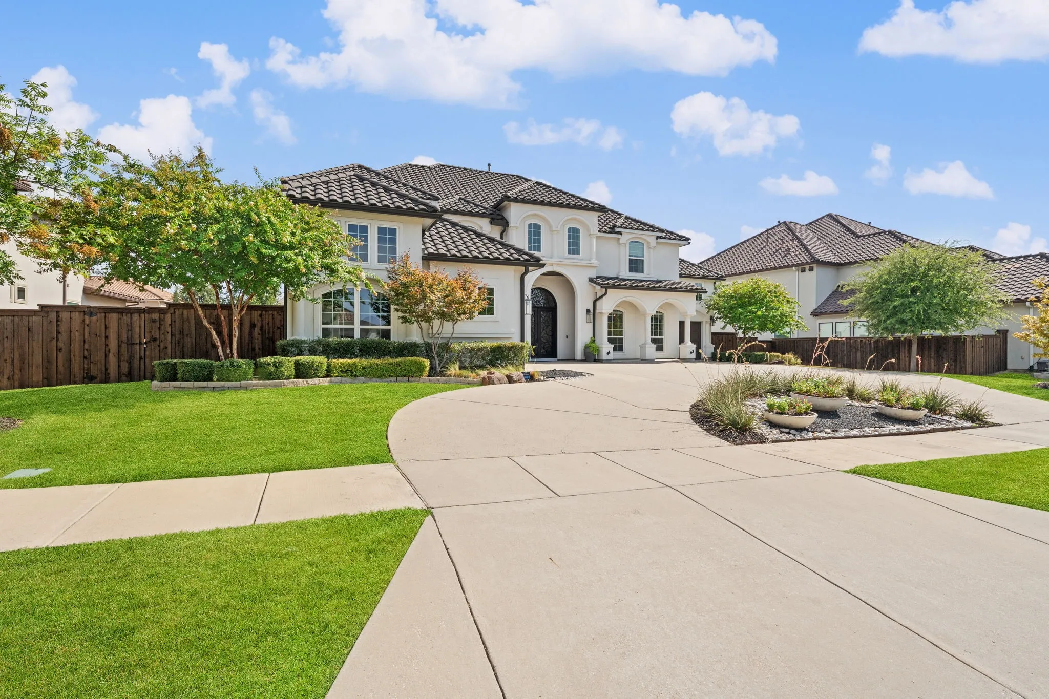 Single Family Residence For Sale in Denton County , 967 Cimarron Road, Frisco, Texas 75036, 5 Bedroom, 6 Bathroom, 3 Garage spaces, 5,636 Sqft, built in 2017, mls#21344123, Real Estate Agent in Frisco, Homes For Sale in Denton county, Homes For Sale in Frisco, Realtor in Frisco Texas, Real Estate Brokerage Independent Realty Texas, Luminita Cordes Realtor