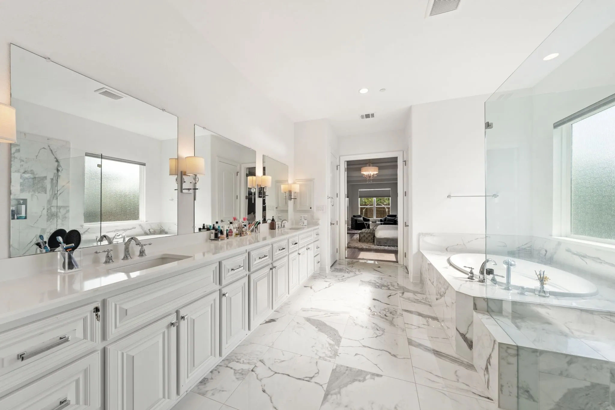 Single Family Residence For Sale in Denton County , 967 Cimarron Road, Frisco, Texas 75036, 5 Bedroom, 6 Bathroom, 3 Garage spaces, 5,636 Sqft, built in 2017, mls#21344123, Real Estate Agent in Frisco, Homes For Sale in Denton county, Homes For Sale in Frisco, Realtor in Frisco Texas, Real Estate Brokerage Independent Realty Texas, Luminita Cordes Realtor