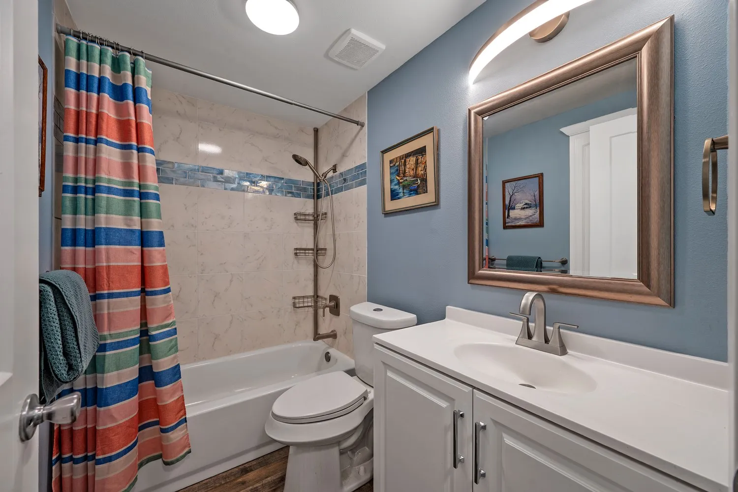 Single Family Residence For Sale in Grayson County , 153 Bridlepath Drive, Pottsboro, Texas 75076, 3 Bedroom, 2 Bathroom, Garage spaces, 1,491 Sqft, built in 2008, mls#21349341, Real Estate Agent in Pottsboro, Homes For Sale in Grayson county, Homes For Sale in Pottsboro, Realtor in Pottsboro Texas, Real Estate Brokerage Independent Realty Texas, Luminita Cordes Realtor