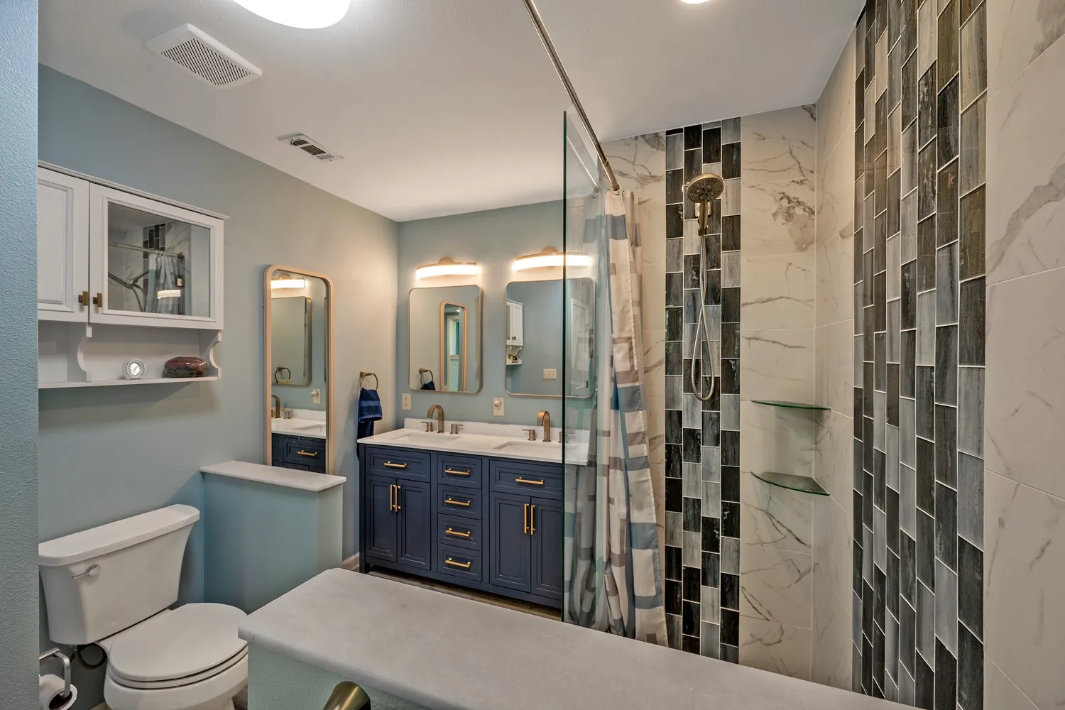 Single Family Residence For Sale in Grayson County , 153 Bridlepath Drive, Pottsboro, Texas 75076, 3 Bedroom, 2 Bathroom, Garage spaces, 1,491 Sqft, built in 2008, mls#21349341, Real Estate Agent in Pottsboro, Homes For Sale in Grayson county, Homes For Sale in Pottsboro, Realtor in Pottsboro Texas, Real Estate Brokerage Independent Realty Texas, Luminita Cordes Realtor
