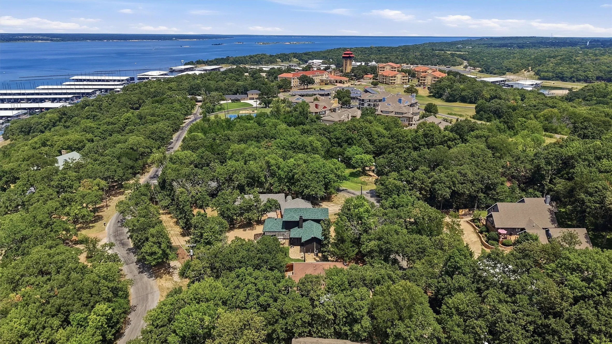 Single Family Residence For Sale in Grayson County , 153 Bridlepath Drive, Pottsboro, Texas 75076, 3 Bedroom, 2 Bathroom, Garage spaces, 1,491 Sqft, built in 2008, mls#21349341, Real Estate Agent in Pottsboro, Homes For Sale in Grayson county, Homes For Sale in Pottsboro, Realtor in Pottsboro Texas, Real Estate Brokerage Independent Realty Texas, Luminita Cordes Realtor