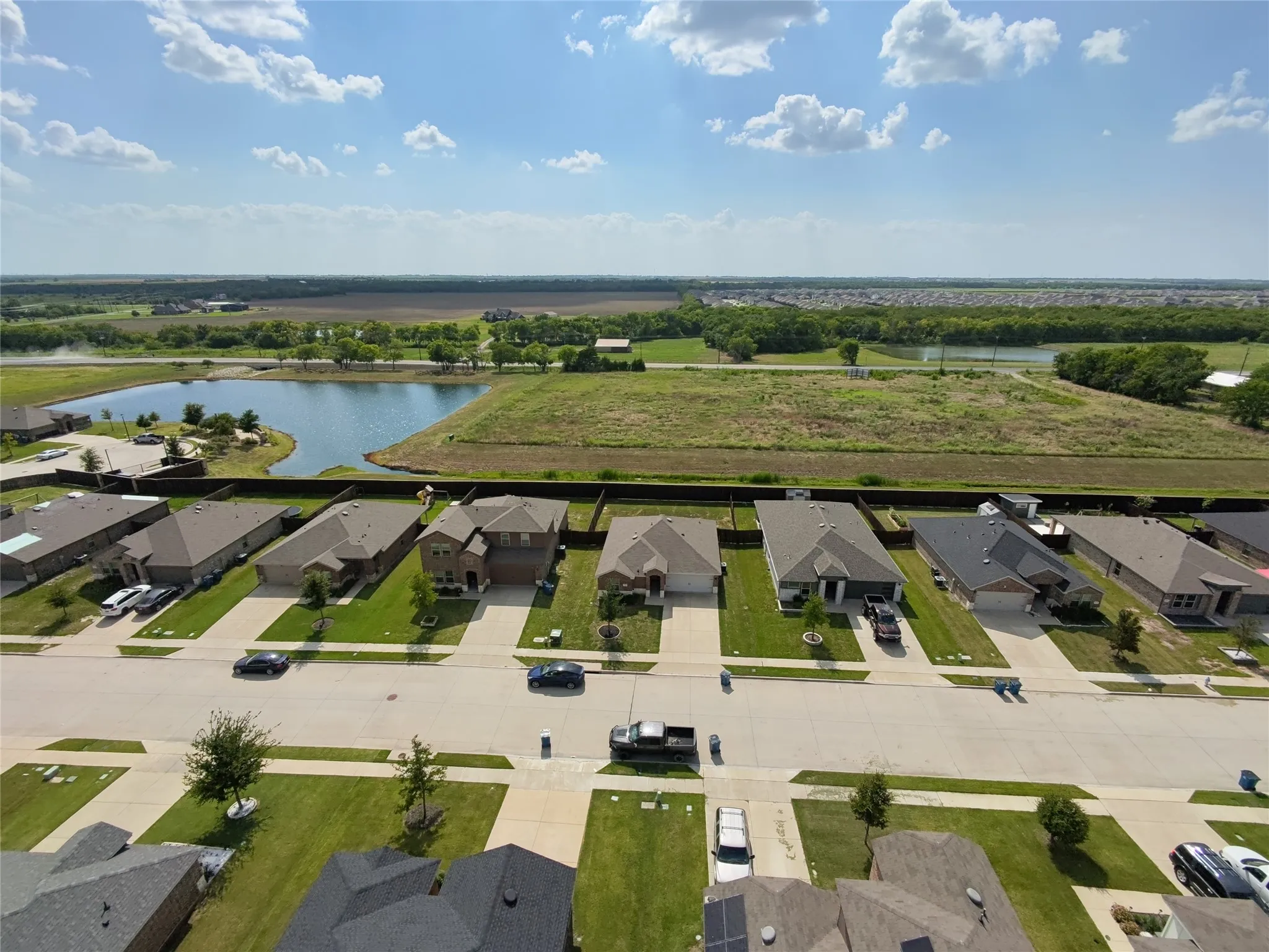 Single Family Residence For Sale in Collin County , 1322 Community Way, Royse City, Texas 75189, 3 Bedroom, 2 Bathroom, 2 Garage spaces, 1,297 Sqft, built in 2021, mls#21349676, Real Estate Agent in Royse City, Homes For Sale in Collin county, Homes For Sale in Royse City, Realtor in Royse City Texas, Real Estate Brokerage Independent Realty Texas, Luminita Cordes Realtor