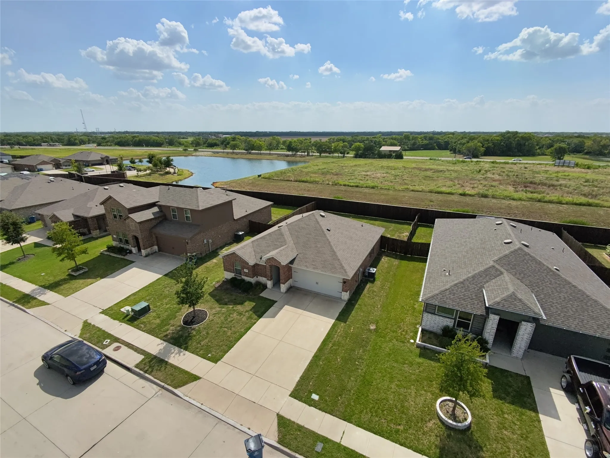 Single Family Residence For Sale in Collin County , 1322 Community Way, Royse City, Texas 75189, 3 Bedroom, 2 Bathroom, 2 Garage spaces, 1,297 Sqft, built in 2021, mls#21349676, Real Estate Agent in Royse City, Homes For Sale in Collin county, Homes For Sale in Royse City, Realtor in Royse City Texas, Real Estate Brokerage Independent Realty Texas, Luminita Cordes Realtor