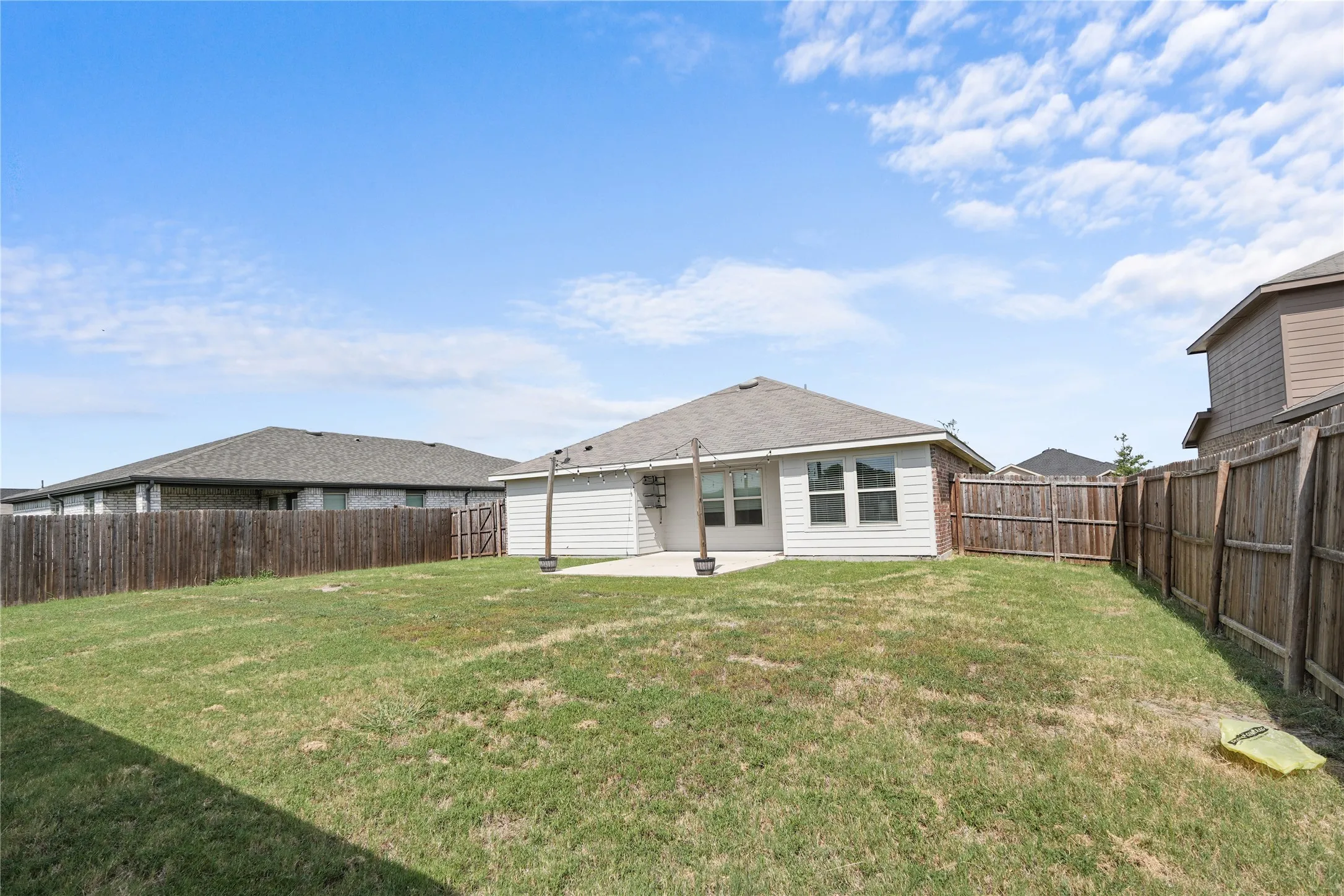 Single Family Residence For Sale in Collin County , 1322 Community Way, Royse City, Texas 75189, 3 Bedroom, 2 Bathroom, 2 Garage spaces, 1,297 Sqft, built in 2021, mls#21349676, Real Estate Agent in Royse City, Homes For Sale in Collin county, Homes For Sale in Royse City, Realtor in Royse City Texas, Real Estate Brokerage Independent Realty Texas, Luminita Cordes Realtor