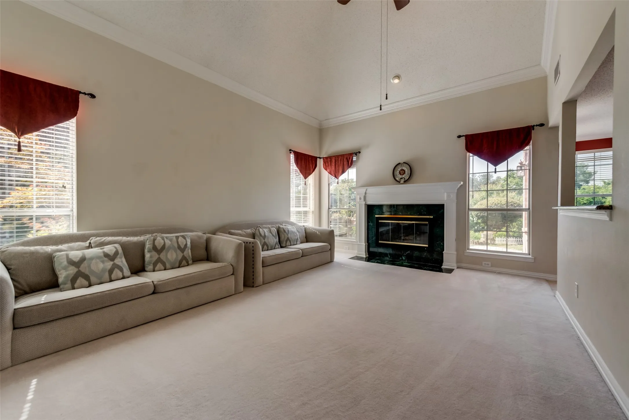 Single Family Residence For Sale in Denton County , 3809 Rockbrook Drive, Carrollton, Texas 75007, 4 Bedroom, 3 Bathroom, 2 Garage spaces, 2,898 Sqft, built in 1993, mls#21349426, Real Estate Agent in Carrollton, Homes For Sale in Denton county, Homes For Sale in Carrollton, Realtor in Carrollton Texas, Real Estate Brokerage Independent Realty Texas, Luminita Cordes Realtor
