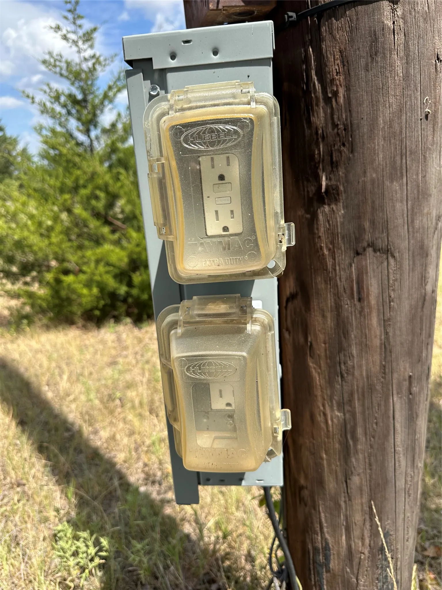 Outlets on electric pole.