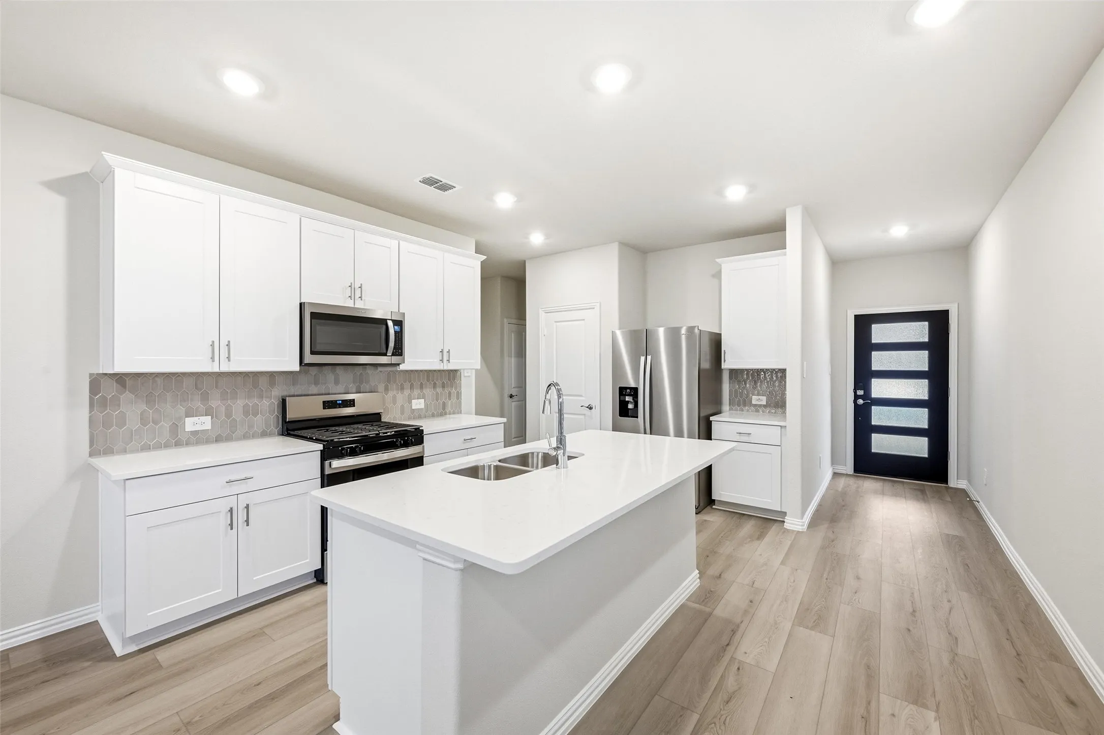 Single Family Residence For Rent in Collin County , 523 Blanton Street, Mc Kinney, Texas 75069, 4 Bedroom, 2 Bathroom, 2 Garage spaces, 1,605 Sqft, built in 2025, mls#21349701, Real Estate Agent in Mc Kinney, Homes For Rent in Collin county, Homes For Rent in Mc Kinney, Realtor in Mc Kinney Texas, Real Estate Brokerage Independent Realty Texas, Luminita Cordes Realtor