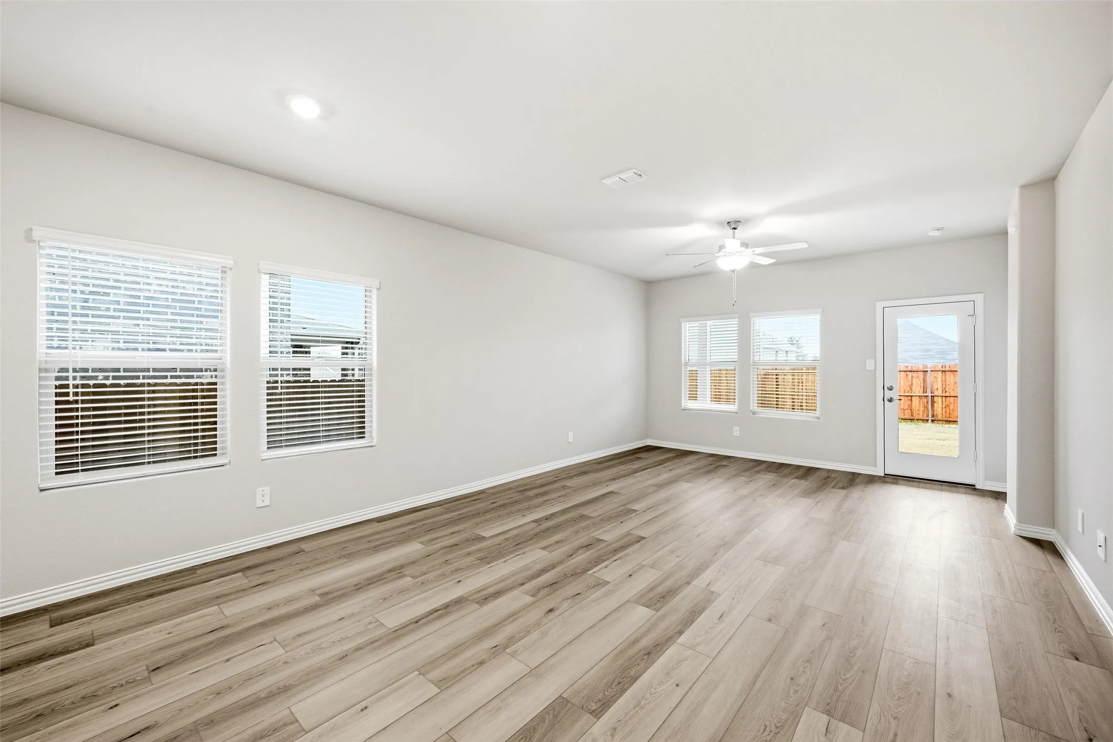 Single Family Residence For Rent in Collin County , 523 Blanton Street, Mc Kinney, Texas 75069, 4 Bedroom, 2 Bathroom, 2 Garage spaces, 1,605 Sqft, built in 2025, mls#21349701, Real Estate Agent in Mc Kinney, Homes For Rent in Collin county, Homes For Rent in Mc Kinney, Realtor in Mc Kinney Texas, Real Estate Brokerage Independent Realty Texas, Luminita Cordes Realtor