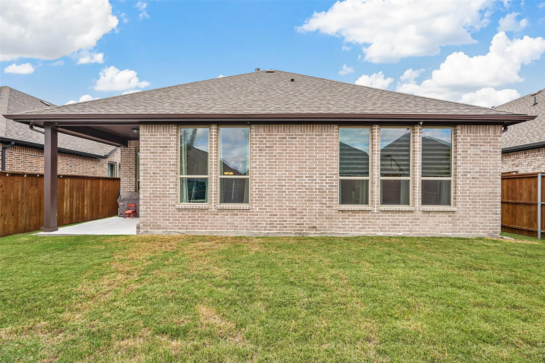 Single Family Residence For Rent in Collin County , 3206 Mattie Grey Lane, Melissa, Texas 75454, 4 Bedroom, 3 Bathroom, 2 Garage spaces, 2,374 Sqft, built in 2021, mls#21349703, Real Estate Agent in Melissa, Homes For Rent in Collin county, Homes For Rent in Melissa, Realtor in Melissa Texas, Real Estate Brokerage Independent Realty Texas, Luminita Cordes Realtor