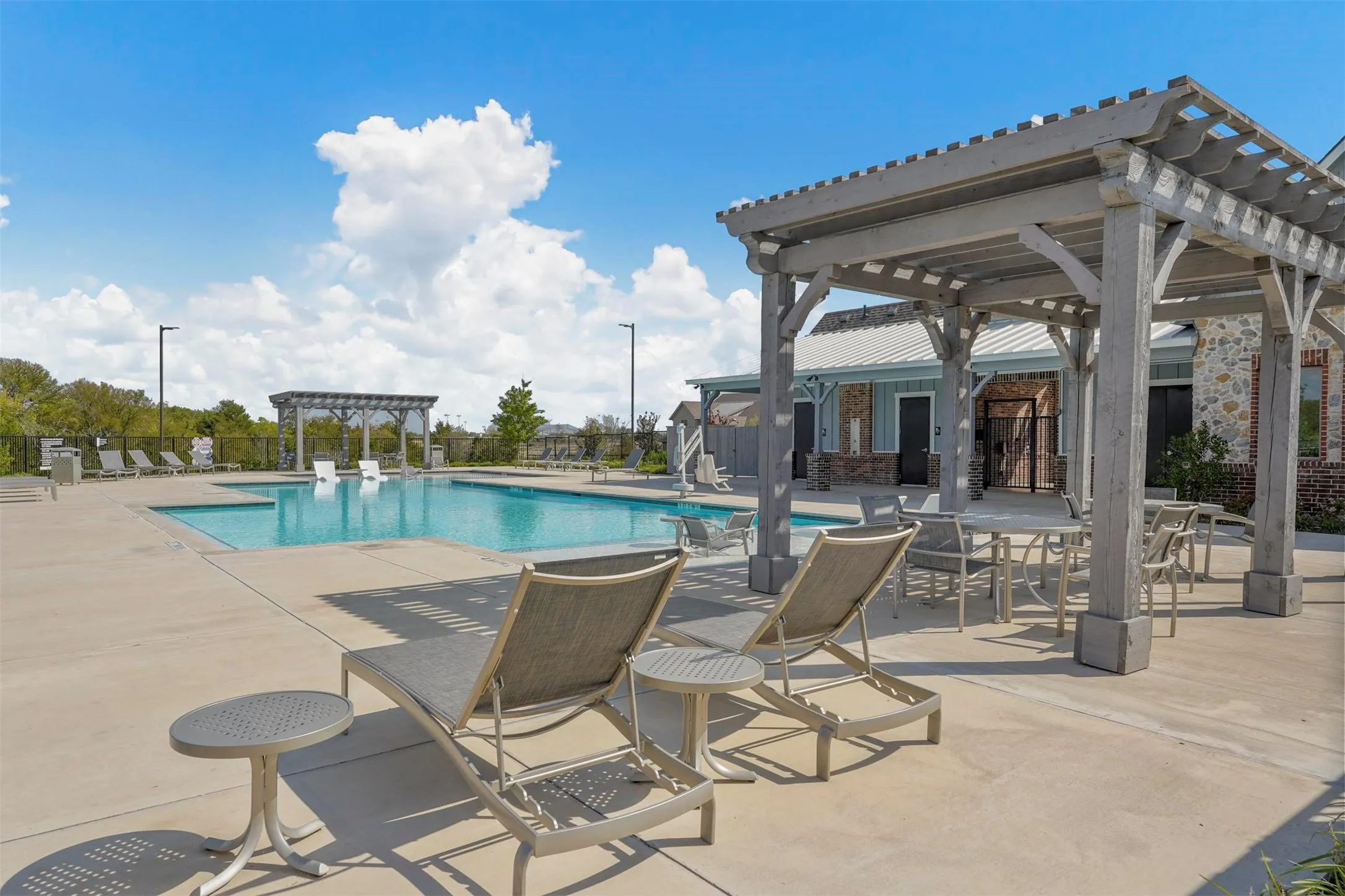 Single Family Residence For Rent in Collin County , 3206 Mattie Grey Lane, Melissa, Texas 75454, 4 Bedroom, 3 Bathroom, 2 Garage spaces, 2,374 Sqft, built in 2021, mls#21349703, Real Estate Agent in Melissa, Homes For Rent in Collin county, Homes For Rent in Melissa, Realtor in Melissa Texas, Real Estate Brokerage Independent Realty Texas, Luminita Cordes Realtor