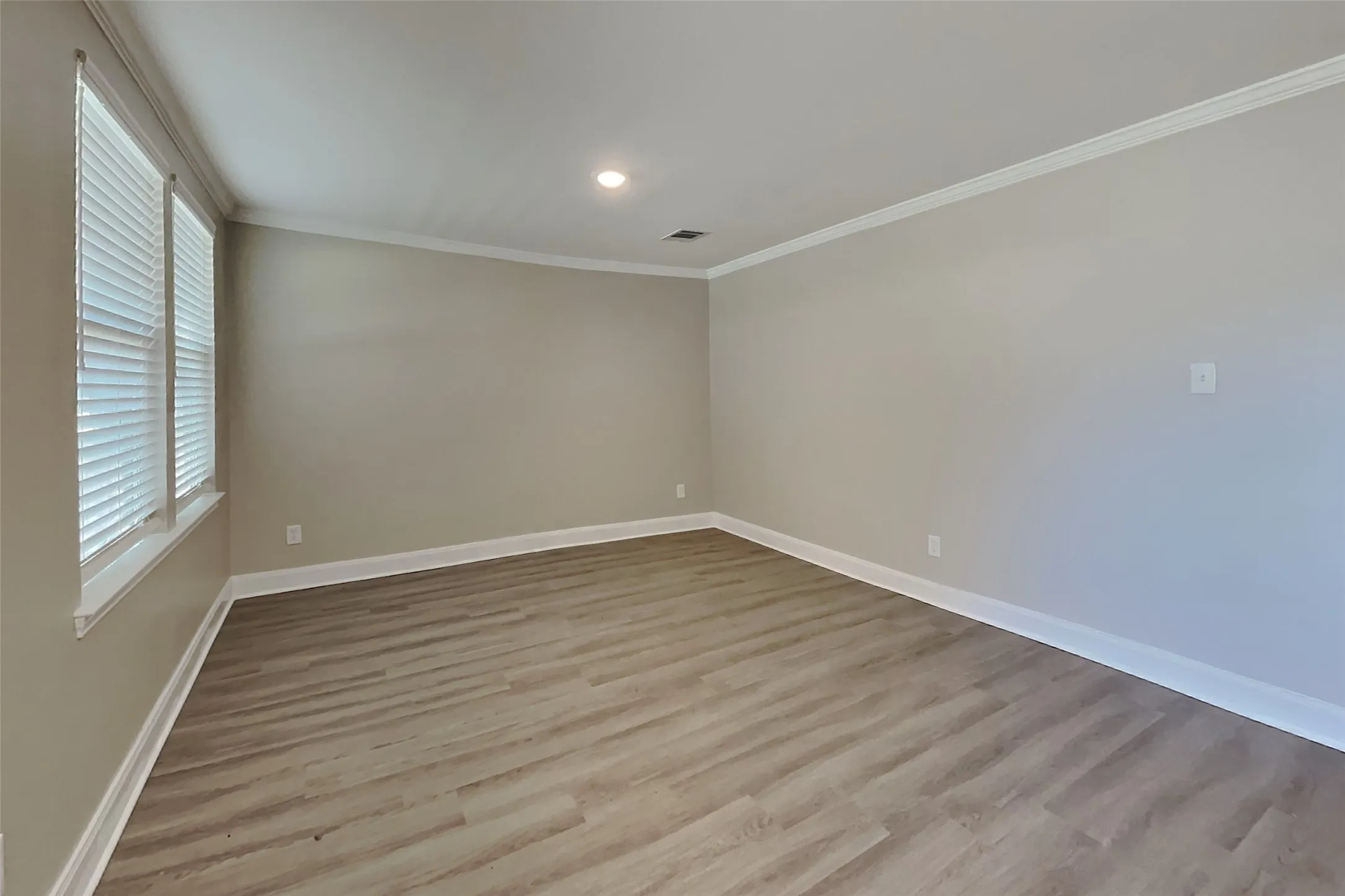 Single Family Residence For Rent in Rockwall County , 2903 Lake Vista Drive, Wylie, Texas 75098, 4 Bedroom, 3 Bathroom, 2 Garage spaces, 2,293 Sqft, built in 2005, mls#21349710, Real Estate Agent in Wylie, Homes For Rent in Rockwall county, Homes For Rent in Wylie, Realtor in Wylie Texas, Real Estate Brokerage Independent Realty Texas, Luminita Cordes Realtor