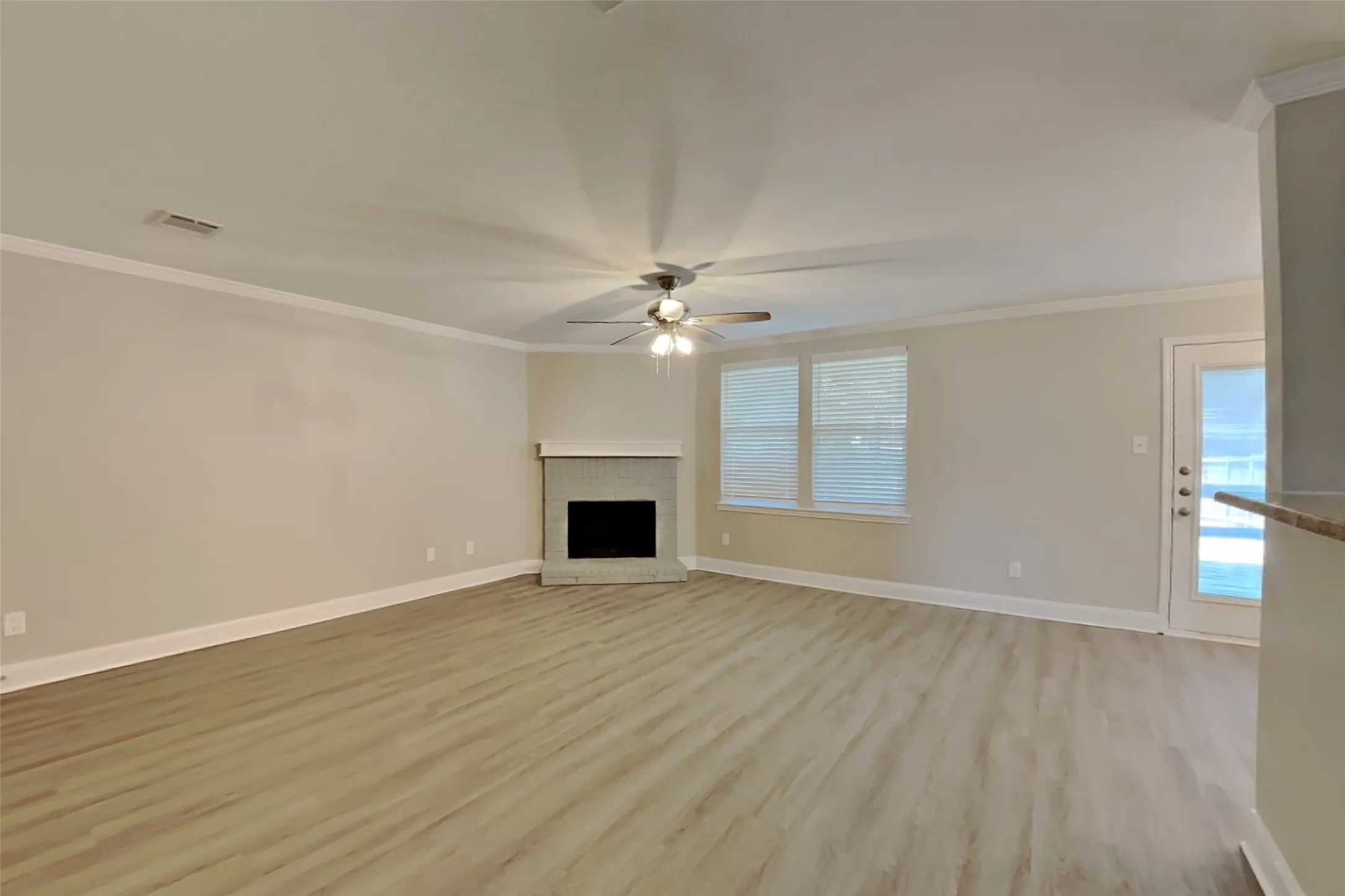 Single Family Residence For Rent in Rockwall County , 2903 Lake Vista Drive, Wylie, Texas 75098, 4 Bedroom, 3 Bathroom, 2 Garage spaces, 2,293 Sqft, built in 2005, mls#21349710, Real Estate Agent in Wylie, Homes For Rent in Rockwall county, Homes For Rent in Wylie, Realtor in Wylie Texas, Real Estate Brokerage Independent Realty Texas, Luminita Cordes Realtor