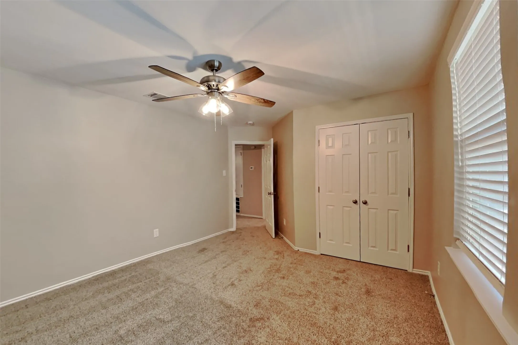 Single Family Residence For Rent in Rockwall County , 2903 Lake Vista Drive, Wylie, Texas 75098, 4 Bedroom, 3 Bathroom, 2 Garage spaces, 2,293 Sqft, built in 2005, mls#21349710, Real Estate Agent in Wylie, Homes For Rent in Rockwall county, Homes For Rent in Wylie, Realtor in Wylie Texas, Real Estate Brokerage Independent Realty Texas, Luminita Cordes Realtor