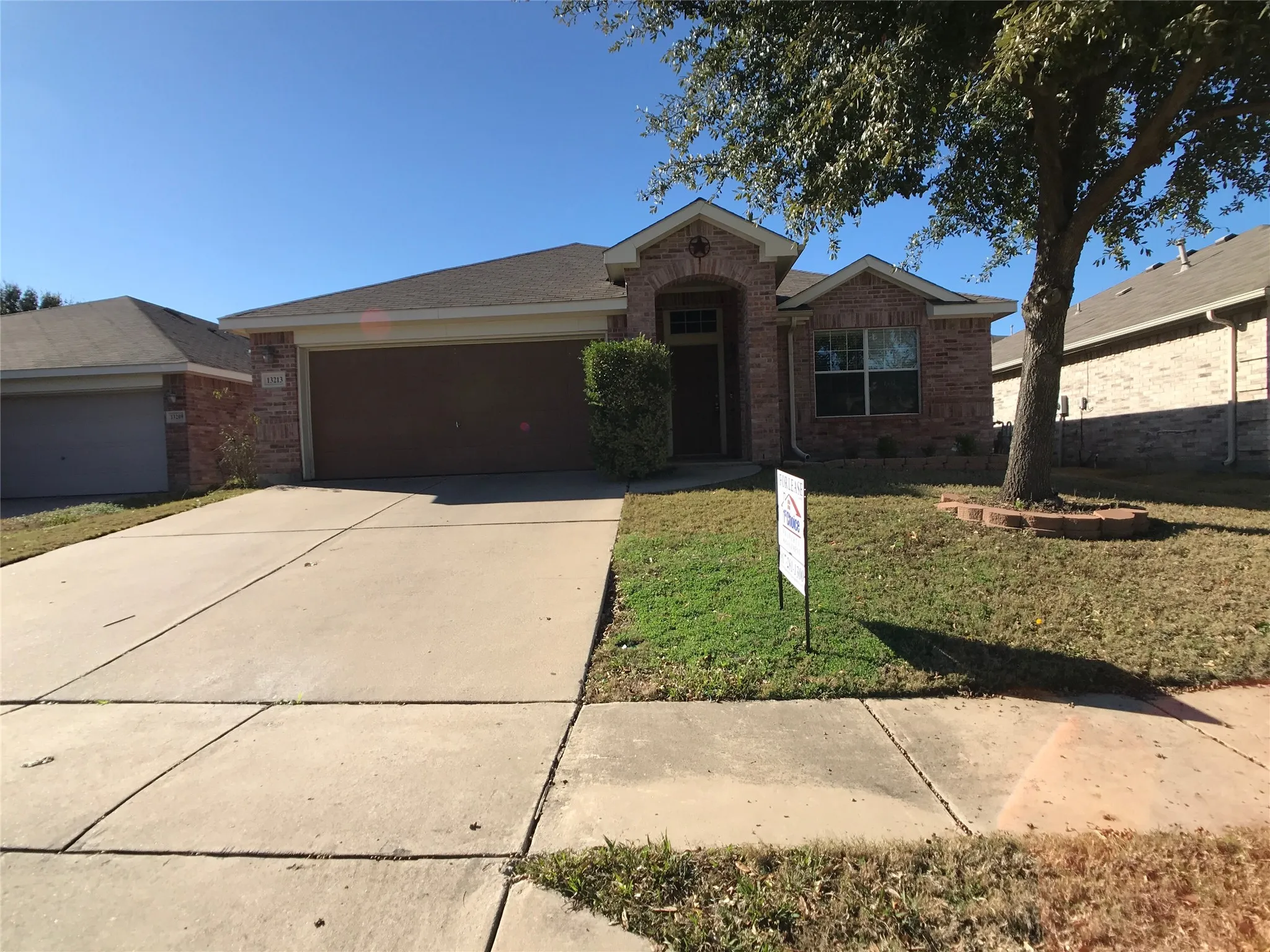 Single Family Residence For Rent in Tarrant County , 13213 Fencerow Road, Fort Worth, Texas 76244, 3 Bedroom, 2 Bathroom, 2 Garage spaces, 1,999 Sqft, built in 2005, mls#21349713, Real Estate Agent in Fort Worth, Homes For Rent in Tarrant county, Homes For Rent in Fort Worth, Realtor in Fort Worth Texas, Real Estate Brokerage Independent Realty Texas, Luminita Cordes Realtor