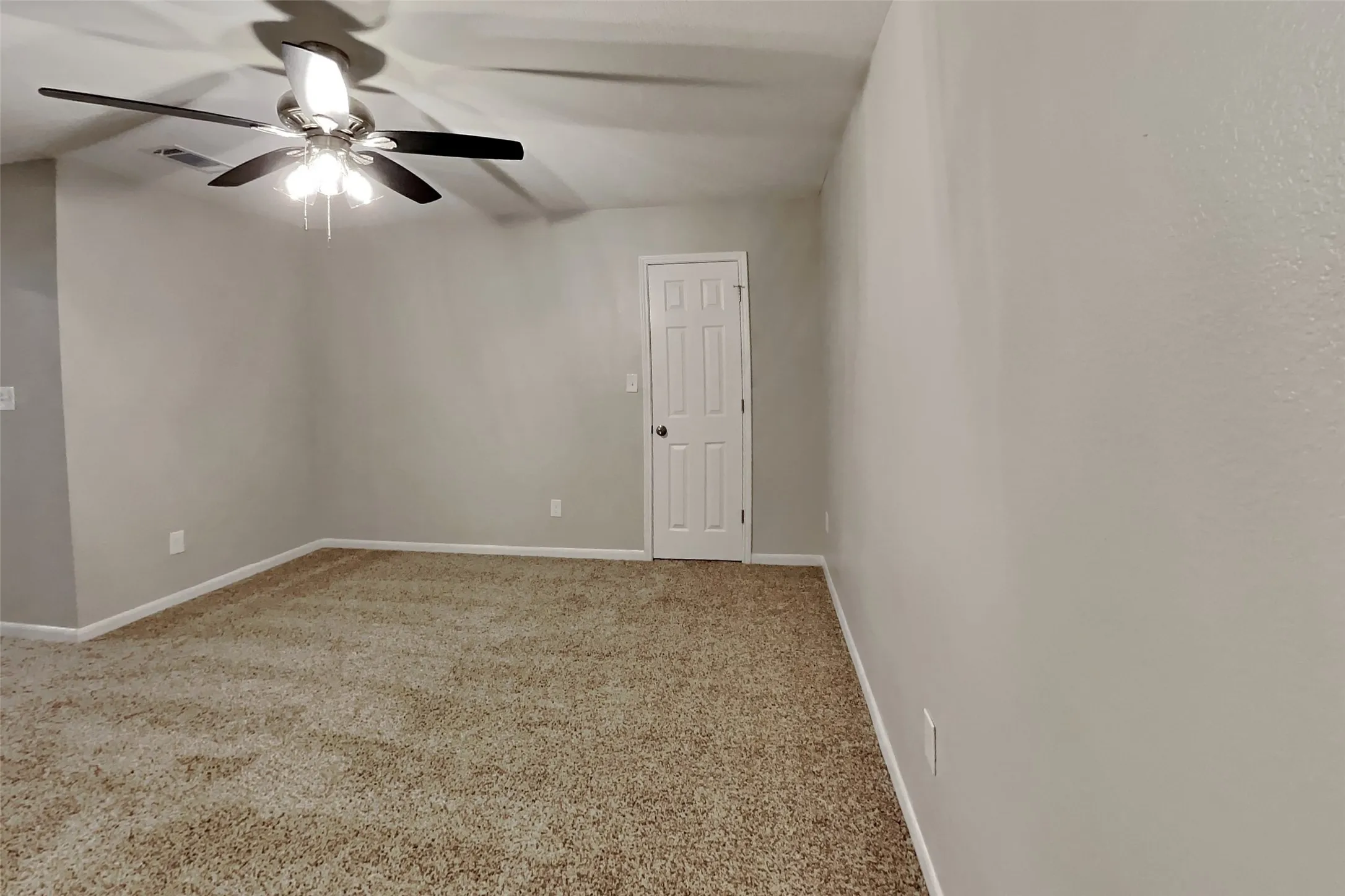 Single Family Residence For Rent in Dallas County , 7202 Gillon Drive, Rowlett, Texas 75089, 4 Bedroom, 3 Bathroom, 2 Garage spaces, 2,894 Sqft, built in 1993, mls#21349714, Real Estate Agent in Rowlett, Homes For Rent in Dallas county, Homes For Rent in Rowlett, Realtor in Rowlett Texas, Real Estate Brokerage Independent Realty Texas, Luminita Cordes Realtor