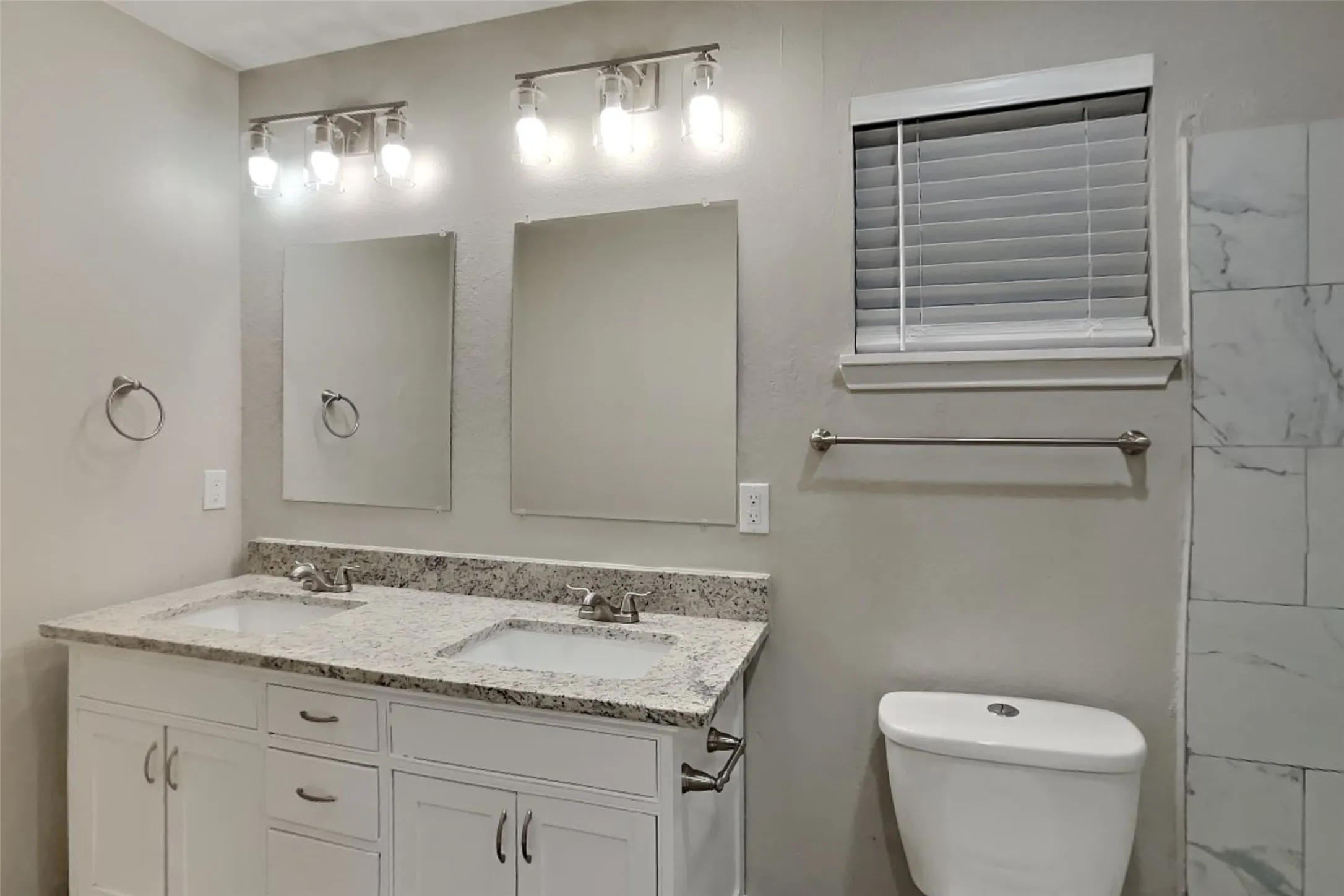 Single Family Residence For Rent in Dallas County , 7202 Gillon Drive, Rowlett, Texas 75089, 4 Bedroom, 3 Bathroom, 2 Garage spaces, 2,894 Sqft, built in 1993, mls#21349714, Real Estate Agent in Rowlett, Homes For Rent in Dallas county, Homes For Rent in Rowlett, Realtor in Rowlett Texas, Real Estate Brokerage Independent Realty Texas, Luminita Cordes Realtor