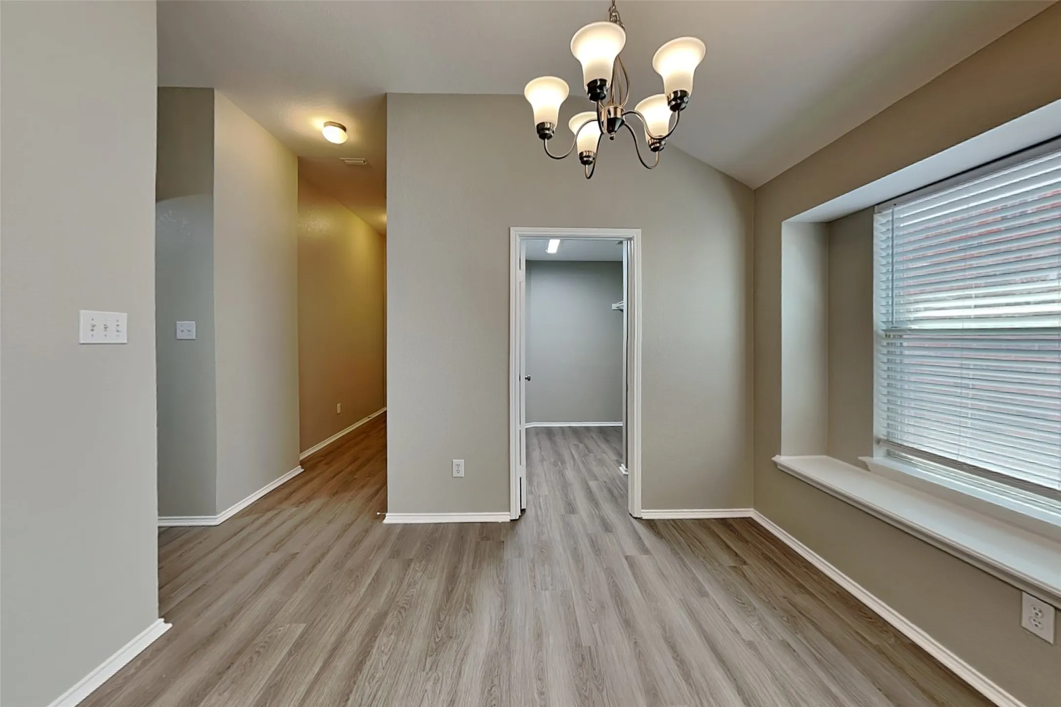 Single Family Residence For Rent in Tarrant County , 11736 Cottontail Drive, Fort Worth, Texas 76244, 3 Bedroom, 2 Bathroom, 2 Garage spaces, 1,408 Sqft, built in 2003, mls#21349715, Real Estate Agent in Fort Worth, Homes For Rent in Tarrant county, Homes For Rent in Fort Worth, Realtor in Fort Worth Texas, Real Estate Brokerage Independent Realty Texas, Luminita Cordes Realtor