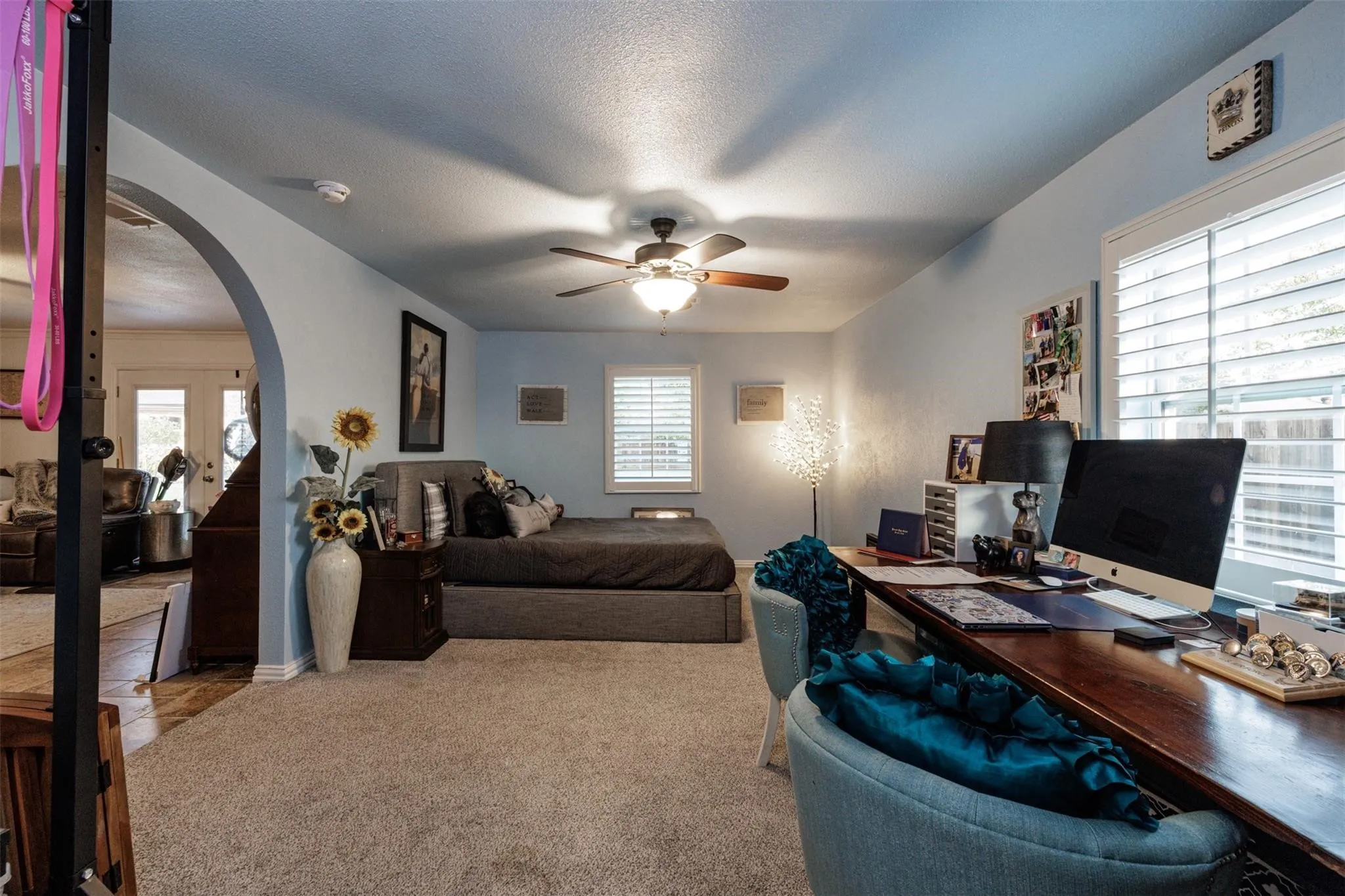 Single Family Residence For Sale in Fannin County , 511 S Sulphur Street, Leonard, Texas 75452, 5 Bedroom, 3 Bathroom, 2 Garage spaces, 3,105 Sqft, built in 1997, mls#21349317, Real Estate Agent in Leonard, Homes For Sale in Fannin county, Homes For Sale in Leonard, Realtor in Leonard Texas, Real Estate Brokerage Independent Realty Texas, Luminita Cordes Realtor