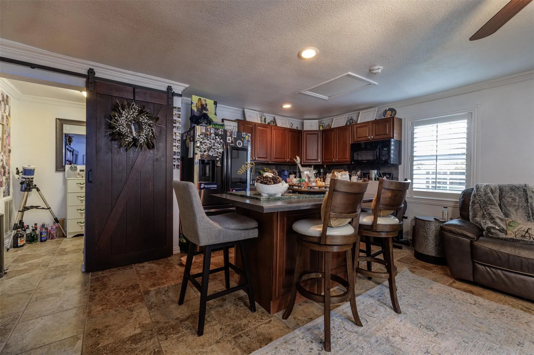 Single Family Residence For Sale in Fannin County , 511 S Sulphur Street, Leonard, Texas 75452, 5 Bedroom, 3 Bathroom, 2 Garage spaces, 3,105 Sqft, built in 1997, mls#21349317, Real Estate Agent in Leonard, Homes For Sale in Fannin county, Homes For Sale in Leonard, Realtor in Leonard Texas, Real Estate Brokerage Independent Realty Texas, Luminita Cordes Realtor