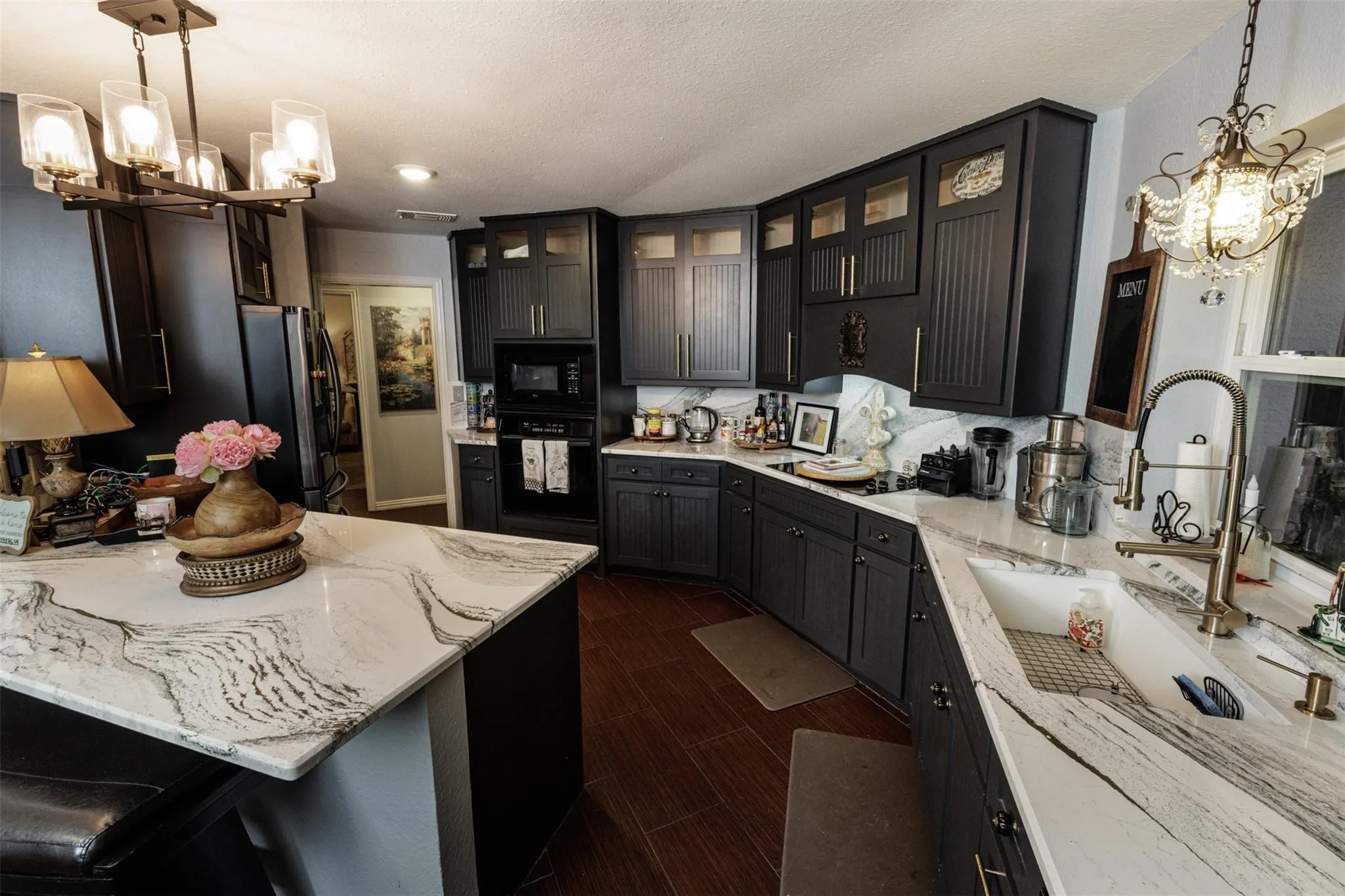 Single Family Residence For Sale in Fannin County , 511 S Sulphur Street, Leonard, Texas 75452, 5 Bedroom, 3 Bathroom, 2 Garage spaces, 3,105 Sqft, built in 1997, mls#21349317, Real Estate Agent in Leonard, Homes For Sale in Fannin county, Homes For Sale in Leonard, Realtor in Leonard Texas, Real Estate Brokerage Independent Realty Texas, Luminita Cordes Realtor