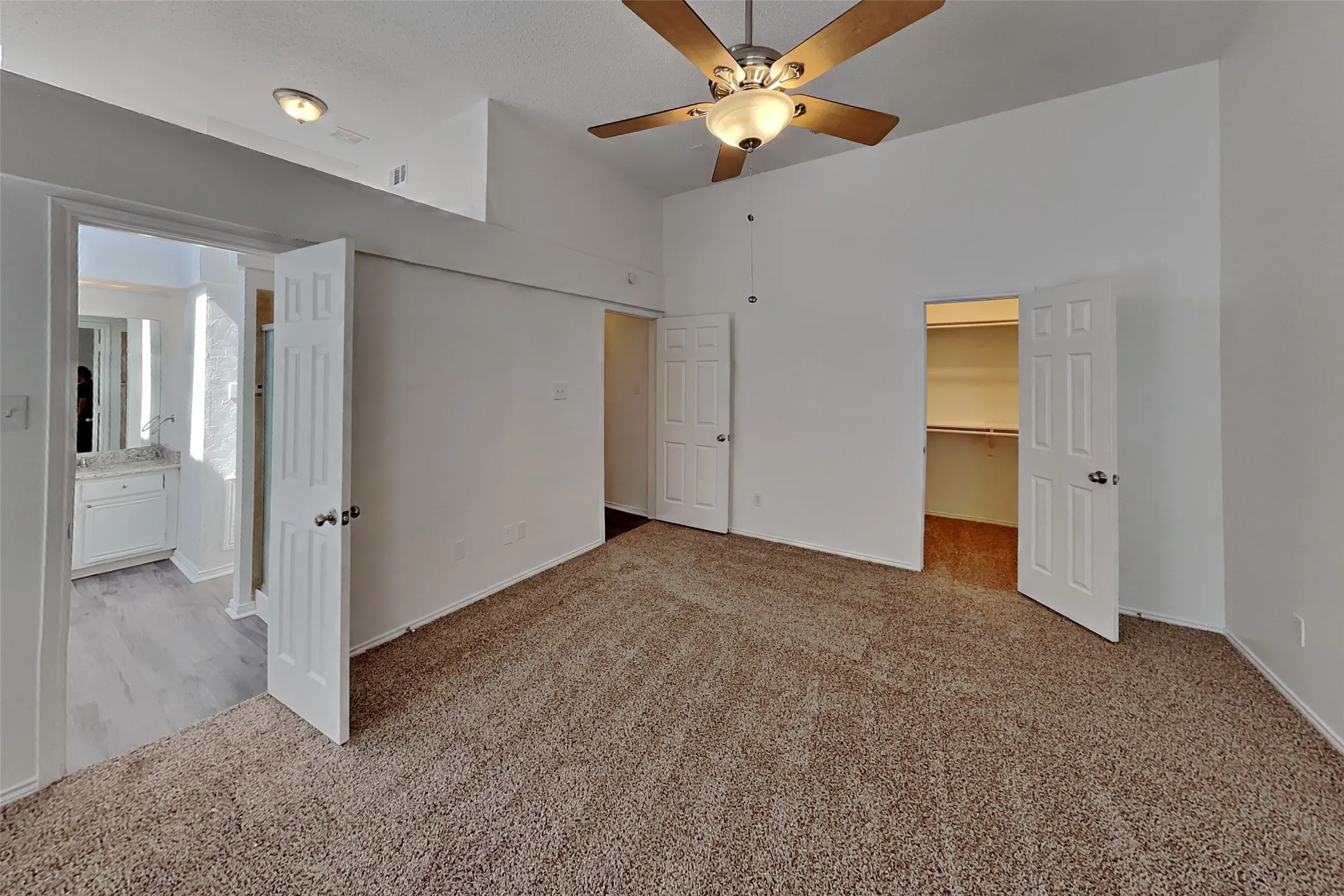 Single Family Residence For Rent in Collin County , 10761 Castle Drive, Frisco, Texas 75035, 3 Bedroom, 2 Bathroom, 2 Garage spaces, 1,698 Sqft, built in 1991, mls#21349721, Real Estate Agent in Frisco, Homes For Rent in Collin county, Homes For Rent in Frisco, Realtor in Frisco Texas, Real Estate Brokerage Independent Realty Texas, Luminita Cordes Realtor