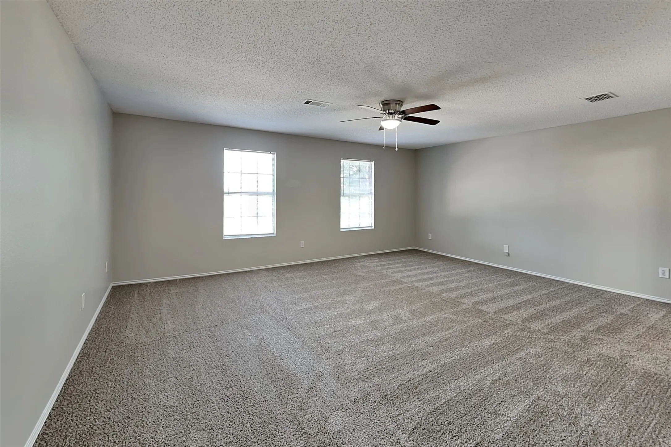 Single Family Residence For Rent in Denton County , 2257 Bradford Pear Drive, Little Elm, Texas 75068, 3 Bedroom, 3 Bathroom, 2 Garage spaces, 2,318 Sqft, built in 2000, mls#21349723, Real Estate Agent in Little Elm, Homes For Rent in Denton county, Homes For Rent in Little Elm, Realtor in Little Elm Texas, Real Estate Brokerage Independent Realty Texas, Luminita Cordes Realtor