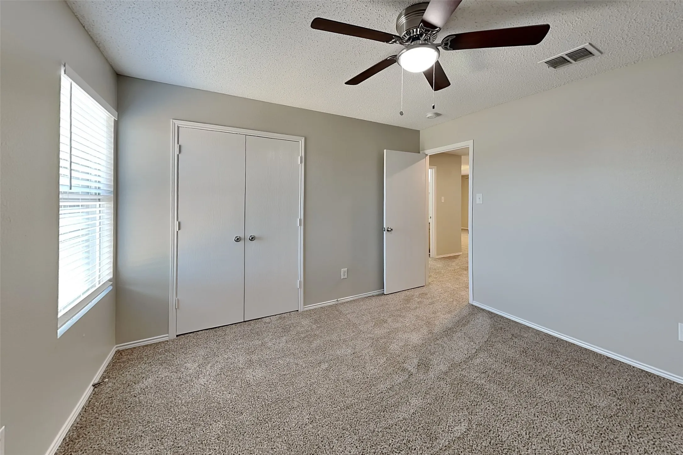Single Family Residence For Rent in Denton County , 2257 Bradford Pear Drive, Little Elm, Texas 75068, 3 Bedroom, 3 Bathroom, 2 Garage spaces, 2,318 Sqft, built in 2000, mls#21349723, Real Estate Agent in Little Elm, Homes For Rent in Denton county, Homes For Rent in Little Elm, Realtor in Little Elm Texas, Real Estate Brokerage Independent Realty Texas, Luminita Cordes Realtor