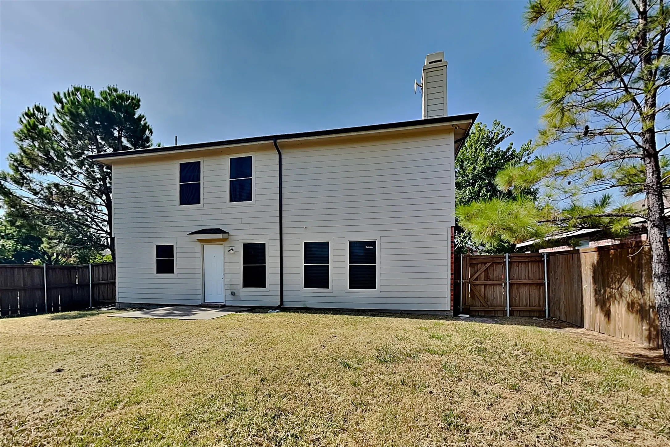 Single Family Residence For Rent in Denton County , 2257 Bradford Pear Drive, Little Elm, Texas 75068, 3 Bedroom, 3 Bathroom, 2 Garage spaces, 2,318 Sqft, built in 2000, mls#21349723, Real Estate Agent in Little Elm, Homes For Rent in Denton county, Homes For Rent in Little Elm, Realtor in Little Elm Texas, Real Estate Brokerage Independent Realty Texas, Luminita Cordes Realtor