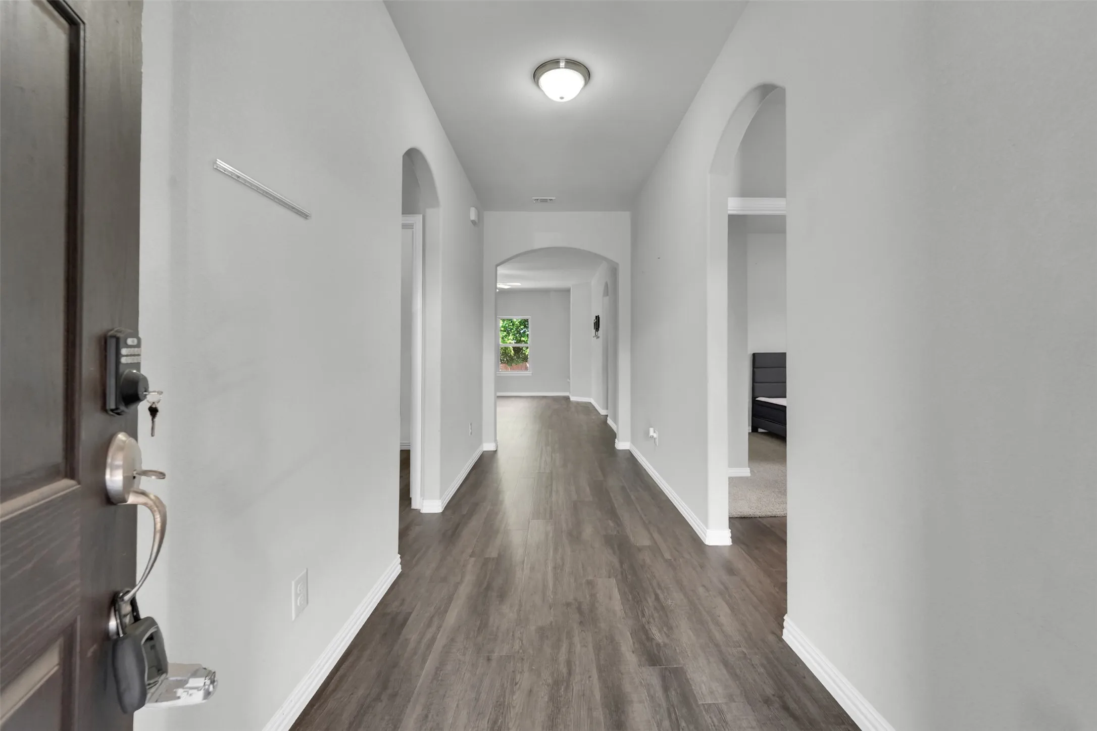 Single Family Residence For Rent in Tarrant County , 5165 Glen Eden Drive, Fort Worth, Texas 76119, 4 Bedroom, 2 Bathroom, 2 Garage spaces, 1,672 Sqft, built in 2018, mls#21346712, Real Estate Agent in Fort Worth, Homes For Rent in Tarrant county, Homes For Rent in Fort Worth, Realtor in Fort Worth Texas, Real Estate Brokerage Independent Realty Texas, Luminita Cordes Realtor