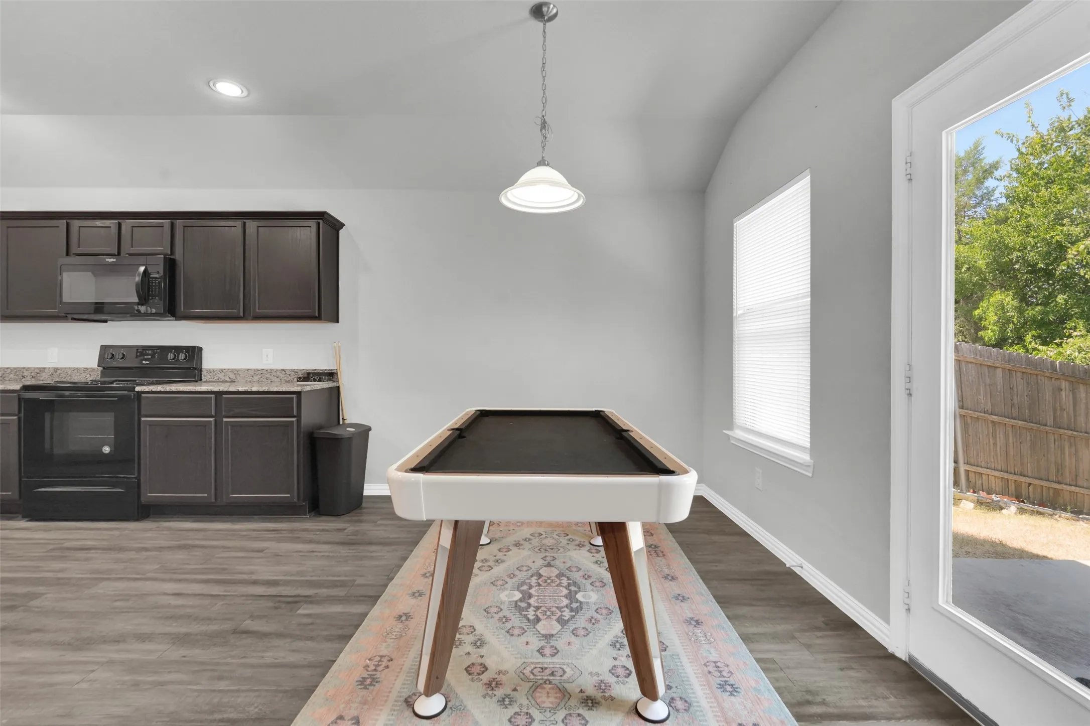 Single Family Residence For Rent in Tarrant County , 5165 Glen Eden Drive, Fort Worth, Texas 76119, 4 Bedroom, 2 Bathroom, 2 Garage spaces, 1,672 Sqft, built in 2018, mls#21346712, Real Estate Agent in Fort Worth, Homes For Rent in Tarrant county, Homes For Rent in Fort Worth, Realtor in Fort Worth Texas, Real Estate Brokerage Independent Realty Texas, Luminita Cordes Realtor