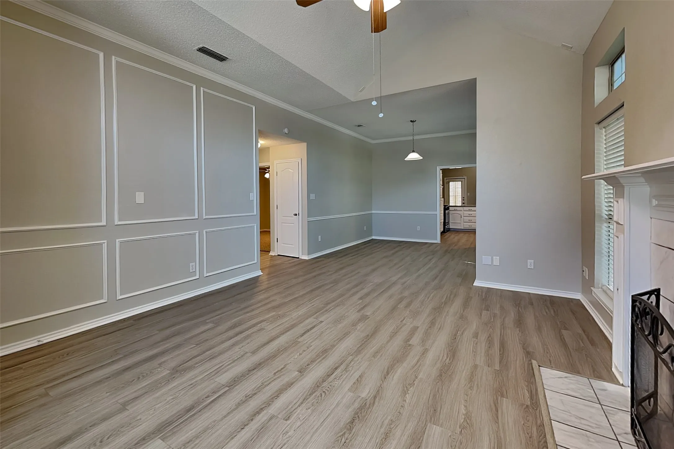 Single Family Residence For Rent in Tarrant County , 6621 Sunny Hill Drive, Watauga, Texas 76148, 3 Bedroom, 2 Bathroom, 2 Garage spaces, 1,498 Sqft, built in 1989, mls#21349729, Real Estate Agent in Watauga, Homes For Rent in Tarrant county, Homes For Rent in Watauga, Realtor in Watauga Texas, Real Estate Brokerage Independent Realty Texas, Luminita Cordes Realtor