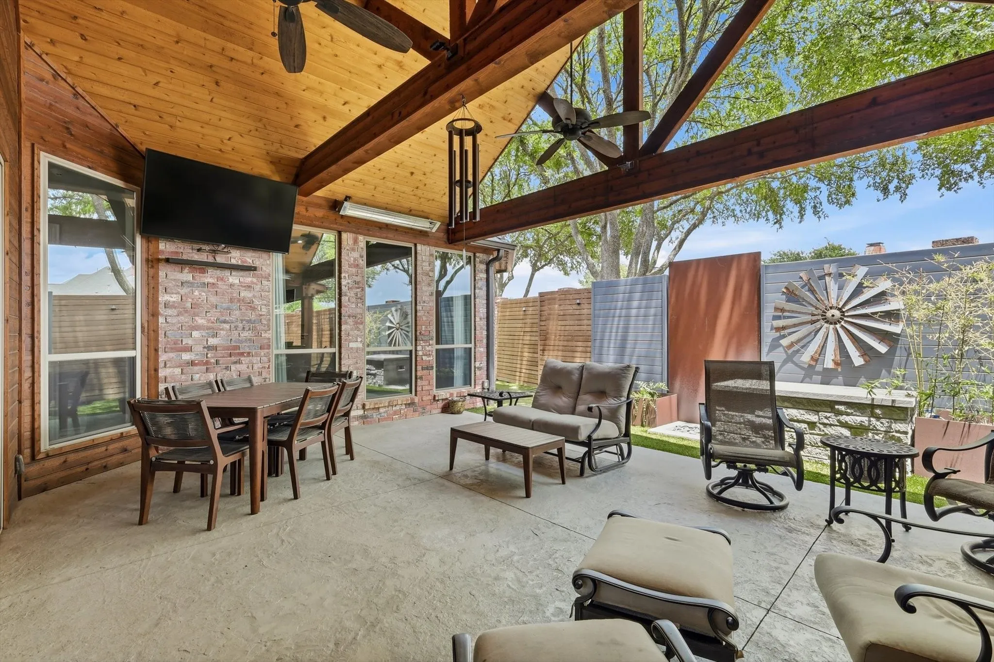 Single Family Residence For Sale in Collin County , 1601 Glen Springs Drive, Plano, Texas 75093, 4 Bedroom, 4 Bathroom, 2 Garage spaces, 3,201 Sqft, built in 1988, mls#21346820, Real Estate Agent in Plano, Homes For Sale in Collin county, Homes For Sale in Plano, Realtor in Plano Texas, Real Estate Brokerage Independent Realty Texas, Luminita Cordes Realtor