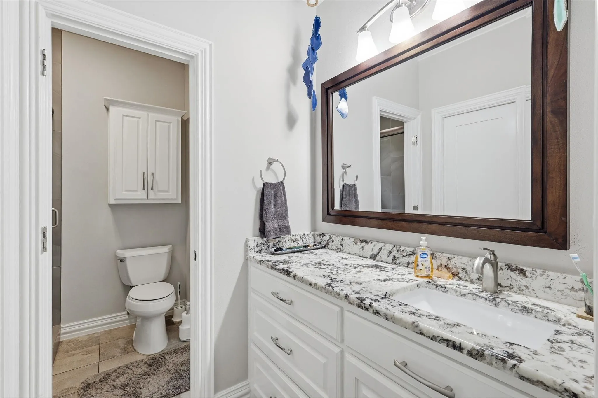 Jack-n-Jill Bath Between Bedrooms 2 and 3
