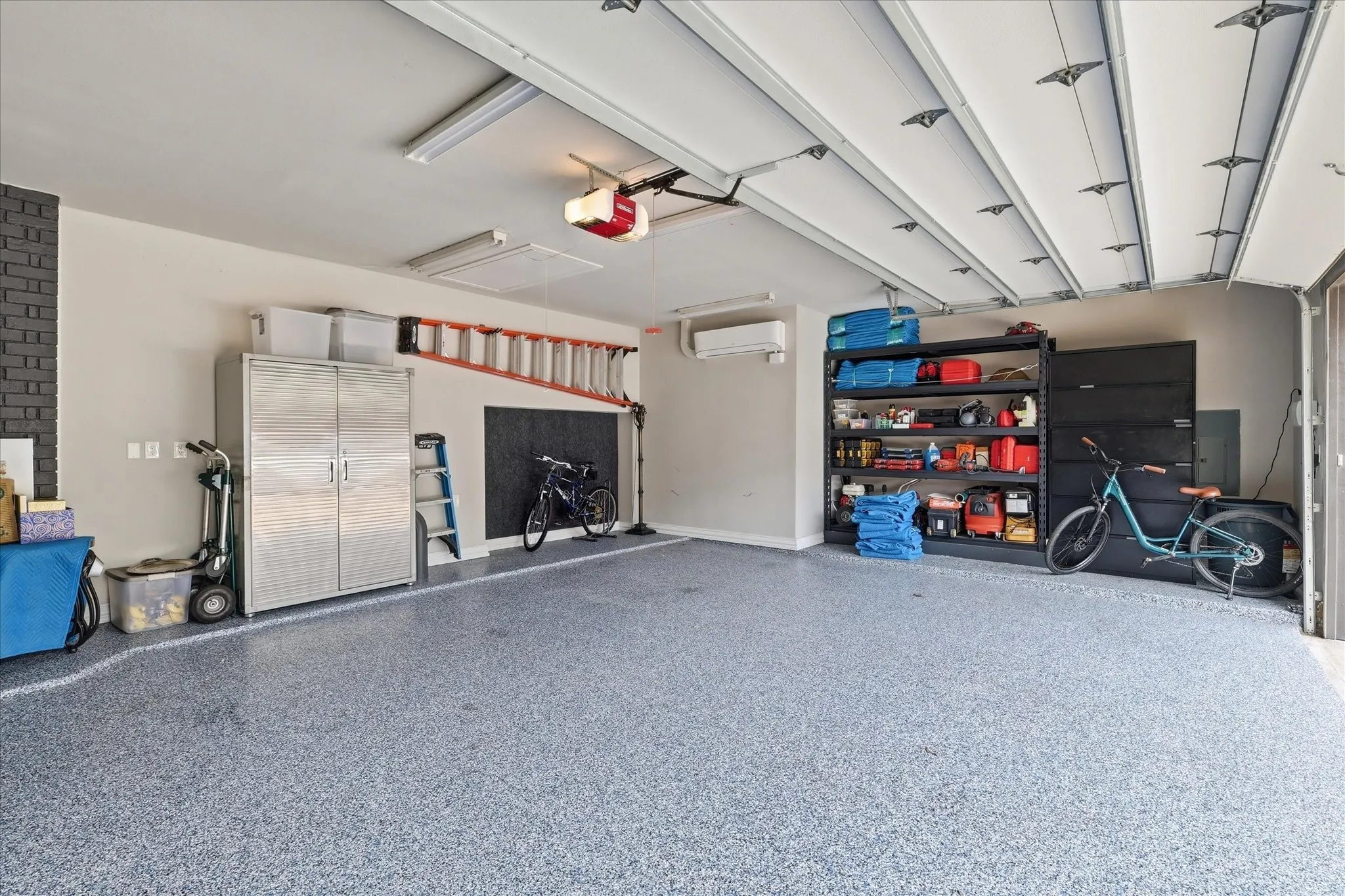 Single Family Residence For Sale in Collin County , 1601 Glen Springs Drive, Plano, Texas 75093, 4 Bedroom, 4 Bathroom, 2 Garage spaces, 3,201 Sqft, built in 1988, mls#21346820, Real Estate Agent in Plano, Homes For Sale in Collin county, Homes For Sale in Plano, Realtor in Plano Texas, Real Estate Brokerage Independent Realty Texas, Luminita Cordes Realtor
