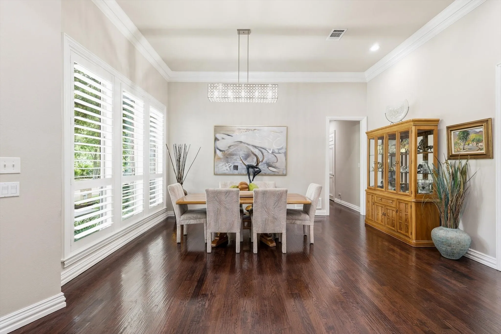 Formal Dining