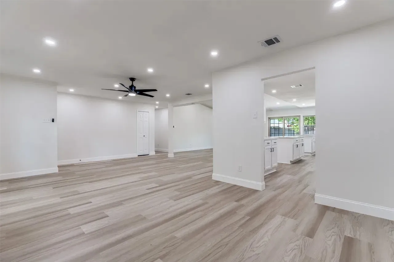 Single Family Residence For Sale in Collin County , 1505 Rocky Cove Circle, Plano, Texas 75023, 3 Bedroom, 2 Bathroom, 2 Garage spaces, 1,930 Sqft, built in 1973, mls#21349472, Real Estate Agent in Plano, Homes For Sale in Collin county, Homes For Sale in Plano, Realtor in Plano Texas, Real Estate Brokerage Independent Realty Texas, Luminita Cordes Realtor
