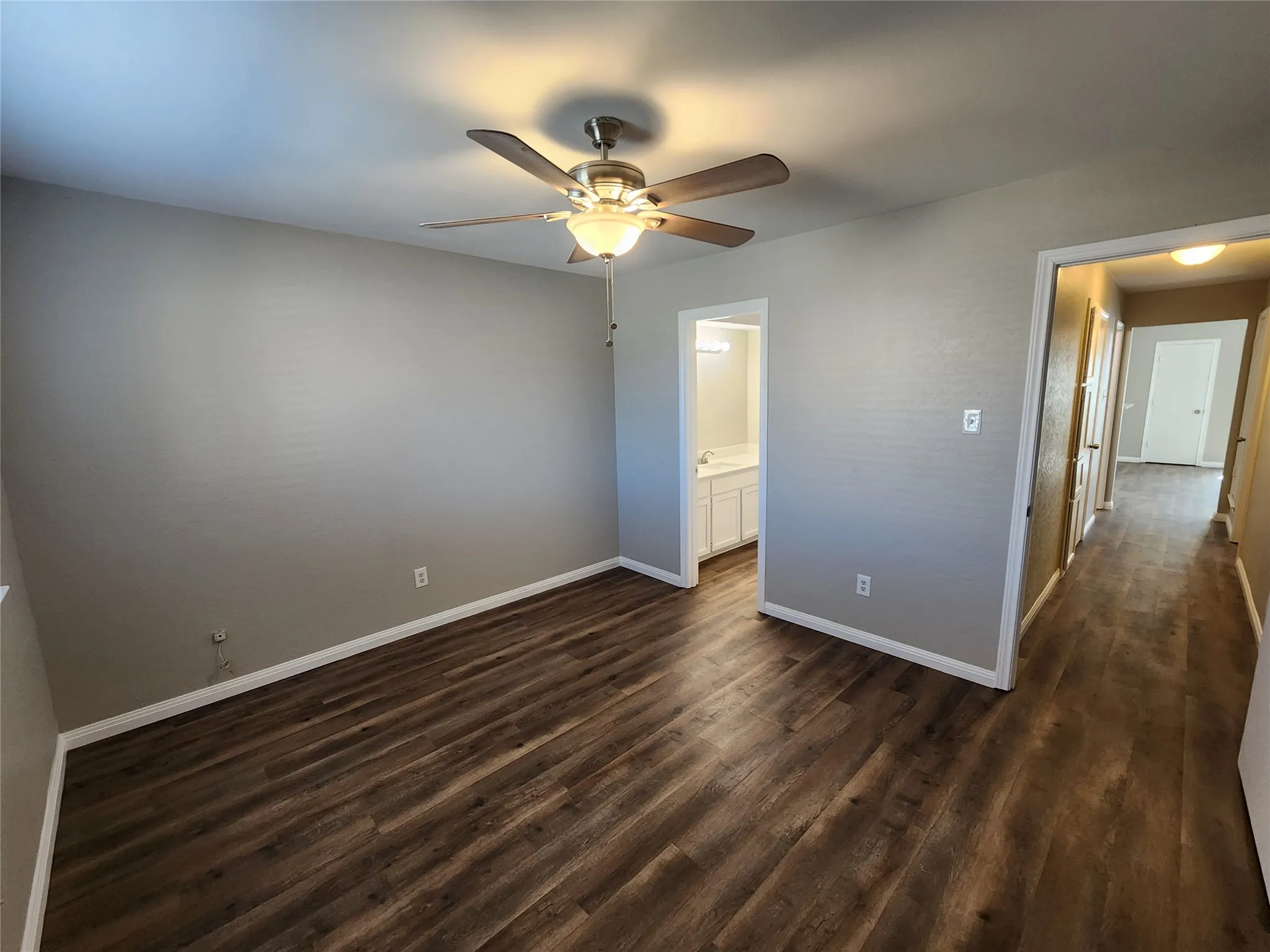 Duplex For Rent in Tarrant County , 350 Spring Branch Lane, Kennedale, Texas 76060, 3 Bedrooms, 2 Bathrooms, 1 Garage spaces, 1,170 Sqft, built in 1983, Price $1,800, mls#21349748, Real Estate Agent in Kennedale, Homes For Rent in Tarrant county, Homes For Rent in Kennedale, Realtor in Kennedale Texas, Real Estate Brokerage Independent Realty Texas, Luminita Cordes Realtor