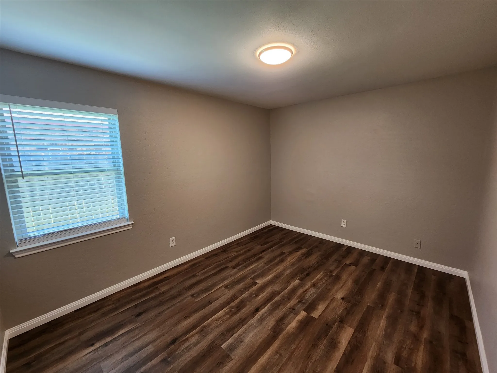 Duplex For Rent in Tarrant County , 350 Spring Branch Lane, Kennedale, Texas 76060, 3 Bedrooms, 2 Bathrooms, 1 Garage spaces, 1,170 Sqft, built in 1983, Price $1,800, mls#21349748, Real Estate Agent in Kennedale, Homes For Rent in Tarrant county, Homes For Rent in Kennedale, Realtor in Kennedale Texas, Real Estate Brokerage Independent Realty Texas, Luminita Cordes Realtor