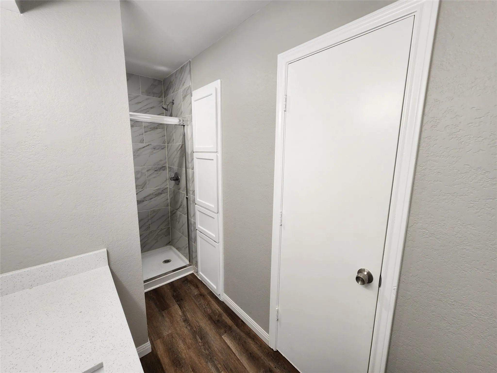 Duplex For Rent in Tarrant County , 350 Spring Branch Lane, Kennedale, Texas 76060, 3 Bedrooms, 2 Bathrooms, 1 Garage spaces, 1,170 Sqft, built in 1983, Price $1,800, mls#21349748, Real Estate Agent in Kennedale, Homes For Rent in Tarrant county, Homes For Rent in Kennedale, Realtor in Kennedale Texas, Real Estate Brokerage Independent Realty Texas, Luminita Cordes Realtor