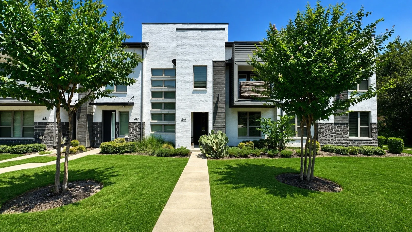 Townhouse For Sale in Collin County , 413 Harmon Drive, Plano, Texas 75075, 3 Bedroom, 3 Bathroom, 2 Garage spaces, 2,041 Sqft, built in 2018, mls#21349546, Real Estate Agent in Plano, Homes For Sale in Collin county, Homes For Sale in Plano, Realtor in Plano Texas, Real Estate Brokerage Independent Realty Texas, Luminita Cordes Realtor