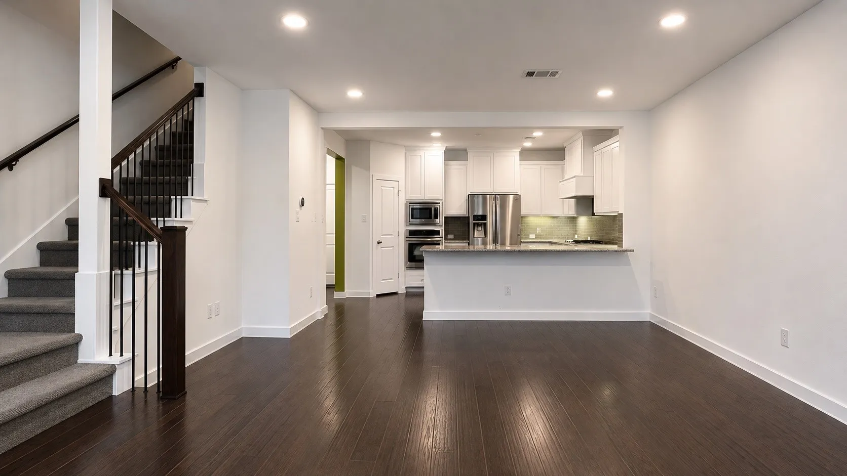 Townhouse For Sale in Collin County , 413 Harmon Drive, Plano, Texas 75075, 3 Bedroom, 3 Bathroom, 2 Garage spaces, 2,041 Sqft, built in 2018, mls#21349546, Real Estate Agent in Plano, Homes For Sale in Collin county, Homes For Sale in Plano, Realtor in Plano Texas, Real Estate Brokerage Independent Realty Texas, Luminita Cordes Realtor