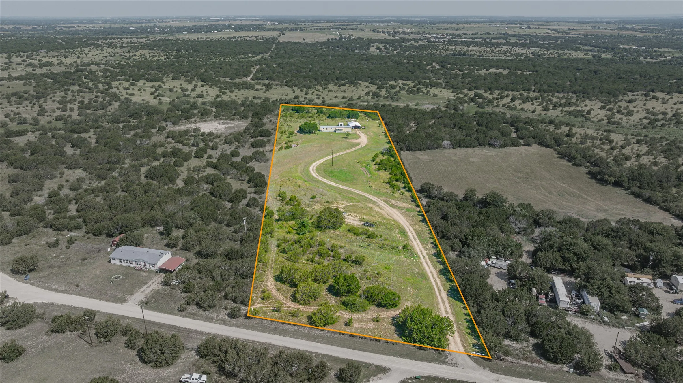 Mobile Home For Sale in Hamilton County , 374 PR 118A, Carlton, Texas 76436, 3 Bedroom, 2 Bathroom, Garage spaces, 1,216 Sqft, built in 1997, mls#21348034, Real Estate Agent in Carlton, Homes For Sale in Hamilton county, Homes For Sale in Carlton, Realtor in Carlton Texas, Real Estate Brokerage Independent Realty Texas, Luminita Cordes Realtor